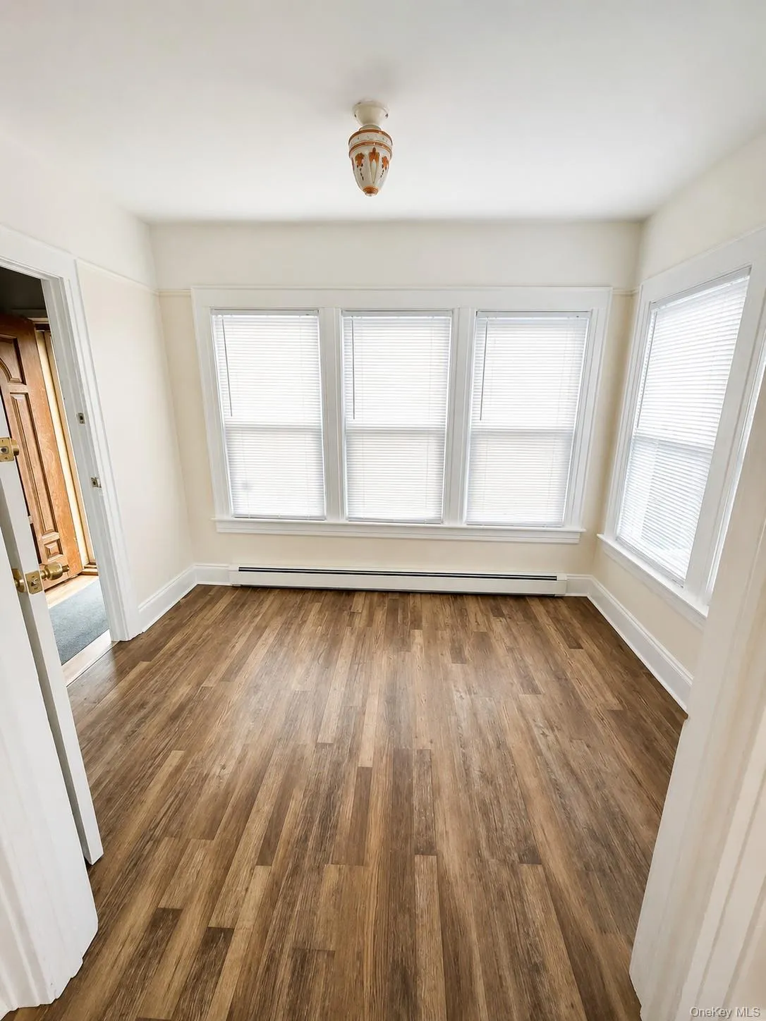 97-46 106 Street, New York, NY, 2 Bedrooms Bedrooms, 5 Rooms Rooms,1 BathroomBathrooms,Residential Lease,For Rent,106,0,1037880 97-46 106 Street, New York, NY, 2 Bedrooms Bedrooms, 5 Rooms Rooms,1 BathroomBathrooms,Residential Lease,For Rent,106,0,1037880