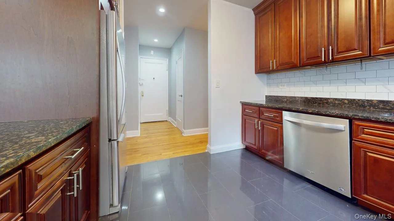 105-20 66th Avenue, New York, NY, 1 Bedroom Bedrooms, 3 Rooms Rooms,1 BathroomBathrooms,Residential Lease,For Rent,66th,0,1037883 105-20 66th Avenue, New York, NY, 1 Bedroom Bedrooms, 3 Rooms Rooms,1 BathroomBathrooms,Residential Lease,For Rent,66th,0,1037883
