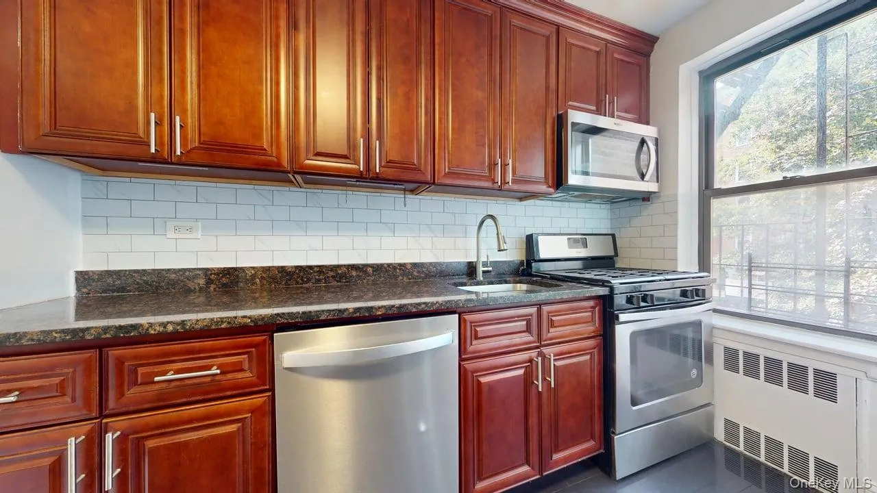 105-20 66th Avenue, New York, NY, 1 Bedroom Bedrooms, 3 Rooms Rooms,1 BathroomBathrooms,Residential Lease,For Rent,66th,0,1037883 105-20 66th Avenue, New York, NY, 1 Bedroom Bedrooms, 3 Rooms Rooms,1 BathroomBathrooms,Residential Lease,For Rent,66th,0,1037883