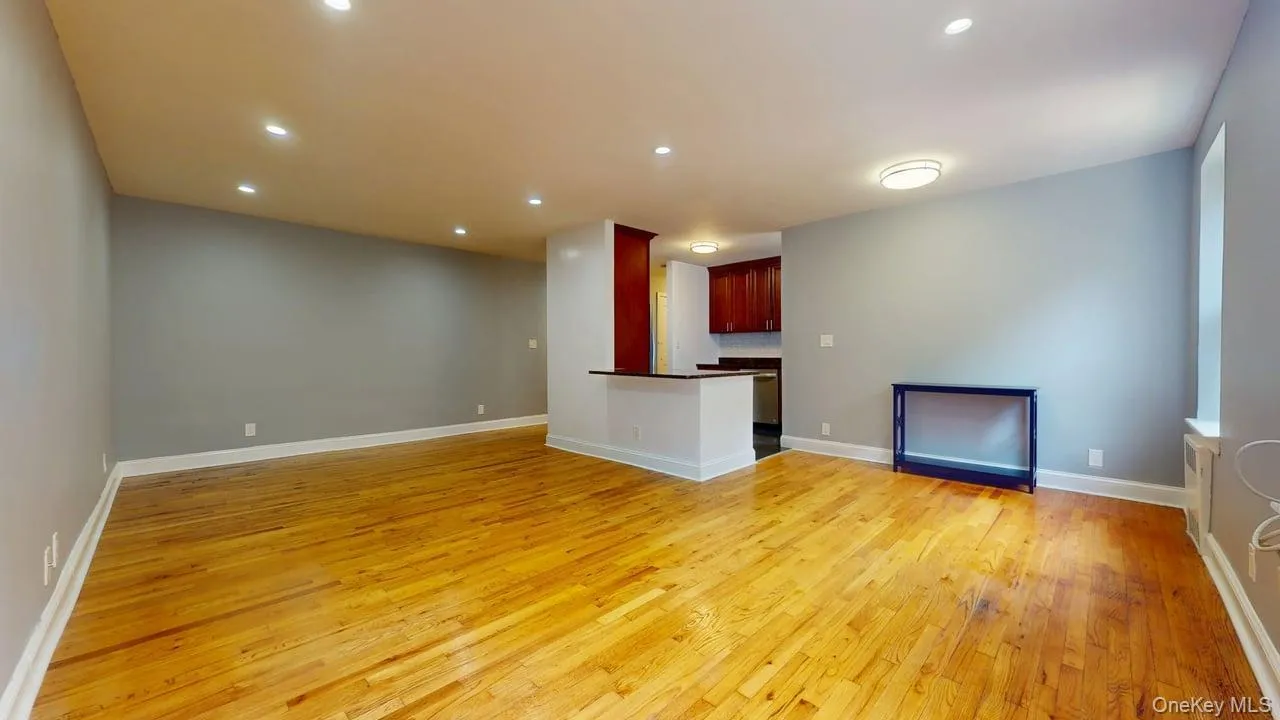 105-20 66th Avenue, New York, NY, 1 Bedroom Bedrooms, 3 Rooms Rooms,1 BathroomBathrooms,Residential Lease,For Rent,66th,0,1037883 105-20 66th Avenue, New York, NY, 1 Bedroom Bedrooms, 3 Rooms Rooms,1 BathroomBathrooms,Residential Lease,For Rent,66th,0,1037883