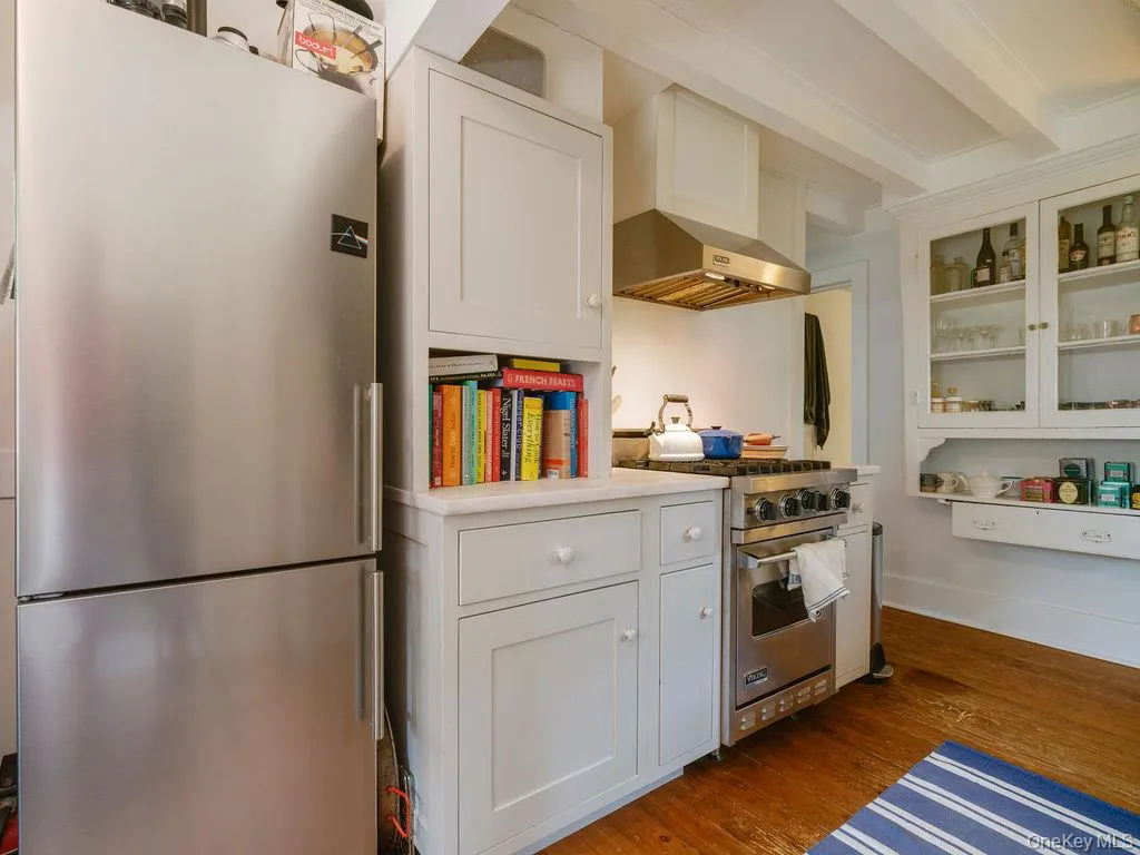 1320 Arshamomaque Avenue, Southold, NY, 2 Bedrooms Bedrooms, 6 Rooms Rooms,1 BathroomBathrooms,Residential,For Rent,Arshamomaque,0,1037884 1320 Arshamomaque Avenue, Southold, NY, 2 Bedrooms Bedrooms, 6 Rooms Rooms,1 BathroomBathrooms,Residential,For Rent,Arshamomaque,0,1037884