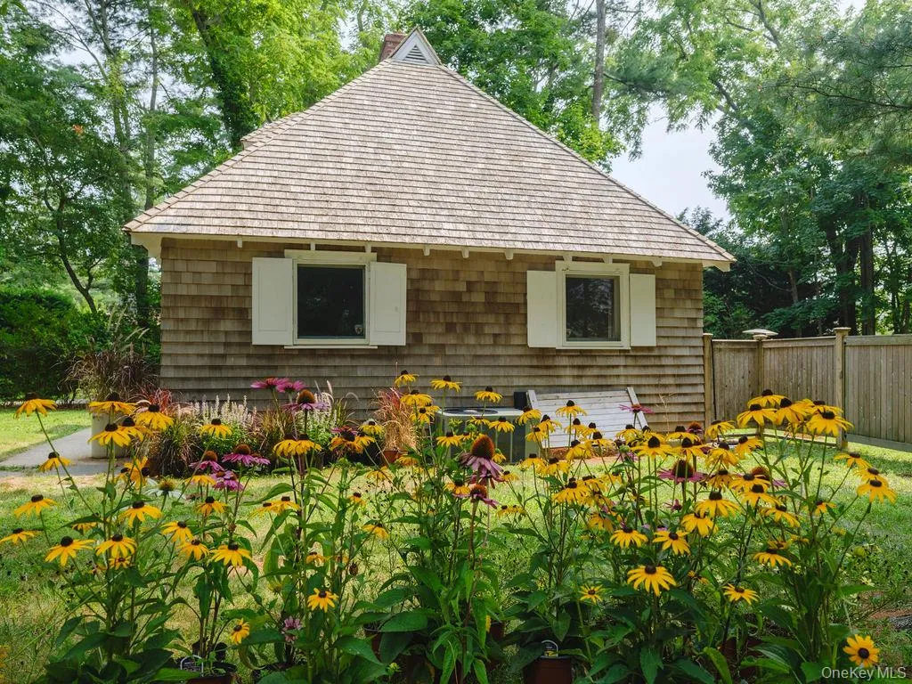 1320 Arshamomaque Avenue, Southold, NY, 2 Bedrooms Bedrooms, 6 Rooms Rooms,1 BathroomBathrooms,Residential,For Rent,Arshamomaque,0,1037884 1320 Arshamomaque Avenue, Southold, NY, 2 Bedrooms Bedrooms, 6 Rooms Rooms,1 BathroomBathrooms,Residential,For Rent,Arshamomaque,0,1037884
