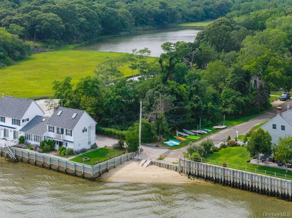 1320 Arshamomaque Avenue, Southold, NY, 2 Bedrooms Bedrooms, 6 Rooms Rooms,1 BathroomBathrooms,Residential,For Rent,Arshamomaque,0,1037884 1320 Arshamomaque Avenue, Southold, NY, 2 Bedrooms Bedrooms, 6 Rooms Rooms,1 BathroomBathrooms,Residential,For Rent,Arshamomaque,0,1037884