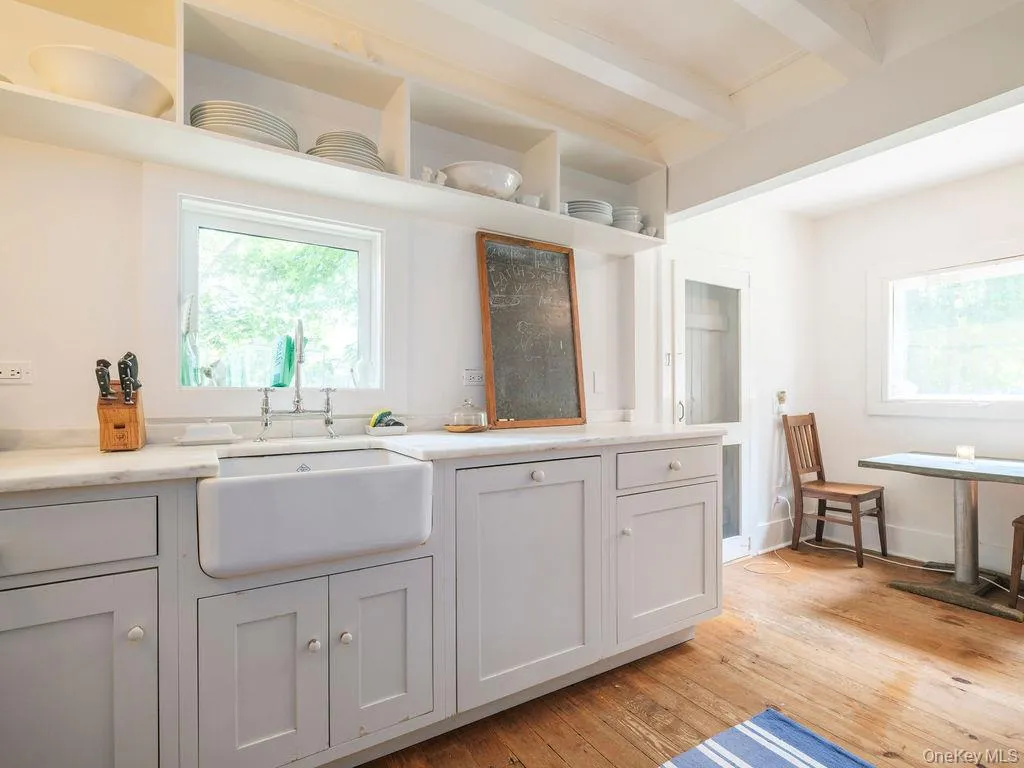 1320 Arshamomaque Avenue, Southold, NY, 2 Bedrooms Bedrooms, 6 Rooms Rooms,1 BathroomBathrooms,Residential,For Rent,Arshamomaque,0,1037884 1320 Arshamomaque Avenue, Southold, NY, 2 Bedrooms Bedrooms, 6 Rooms Rooms,1 BathroomBathrooms,Residential,For Rent,Arshamomaque,0,1037884