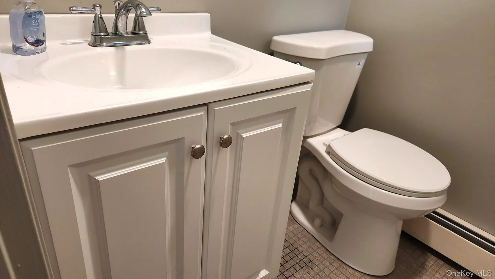 1/2 Bath 1/2 Bath