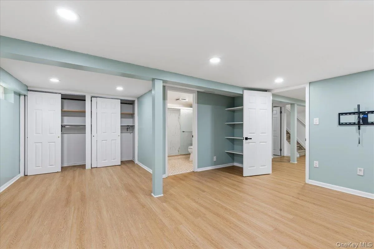 4 Cecil Place, Oyster Bay, NY, 4 Bedrooms Bedrooms, 6 Rooms Rooms,2 BathroomsBathrooms,Residential Lease,For Rent,Cecil,0,1037887 4 Cecil Place, Oyster Bay, NY, 4 Bedrooms Bedrooms, 6 Rooms Rooms,2 BathroomsBathrooms,Residential Lease,For Rent,Cecil,0,1037887