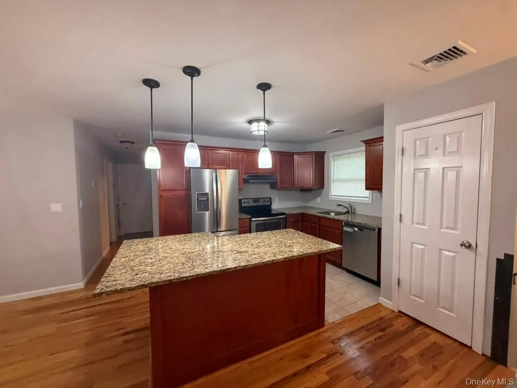 24 California Avenue, Islip, NY, 5 Bedrooms Bedrooms, 10 Rooms Rooms,2 BathroomsBathrooms,Residential Lease,For Rent,California,0,1037905 24 California Avenue, Islip, NY, 5 Bedrooms Bedrooms, 10 Rooms Rooms,2 BathroomsBathrooms,Residential Lease,For Rent,California,0,1037905