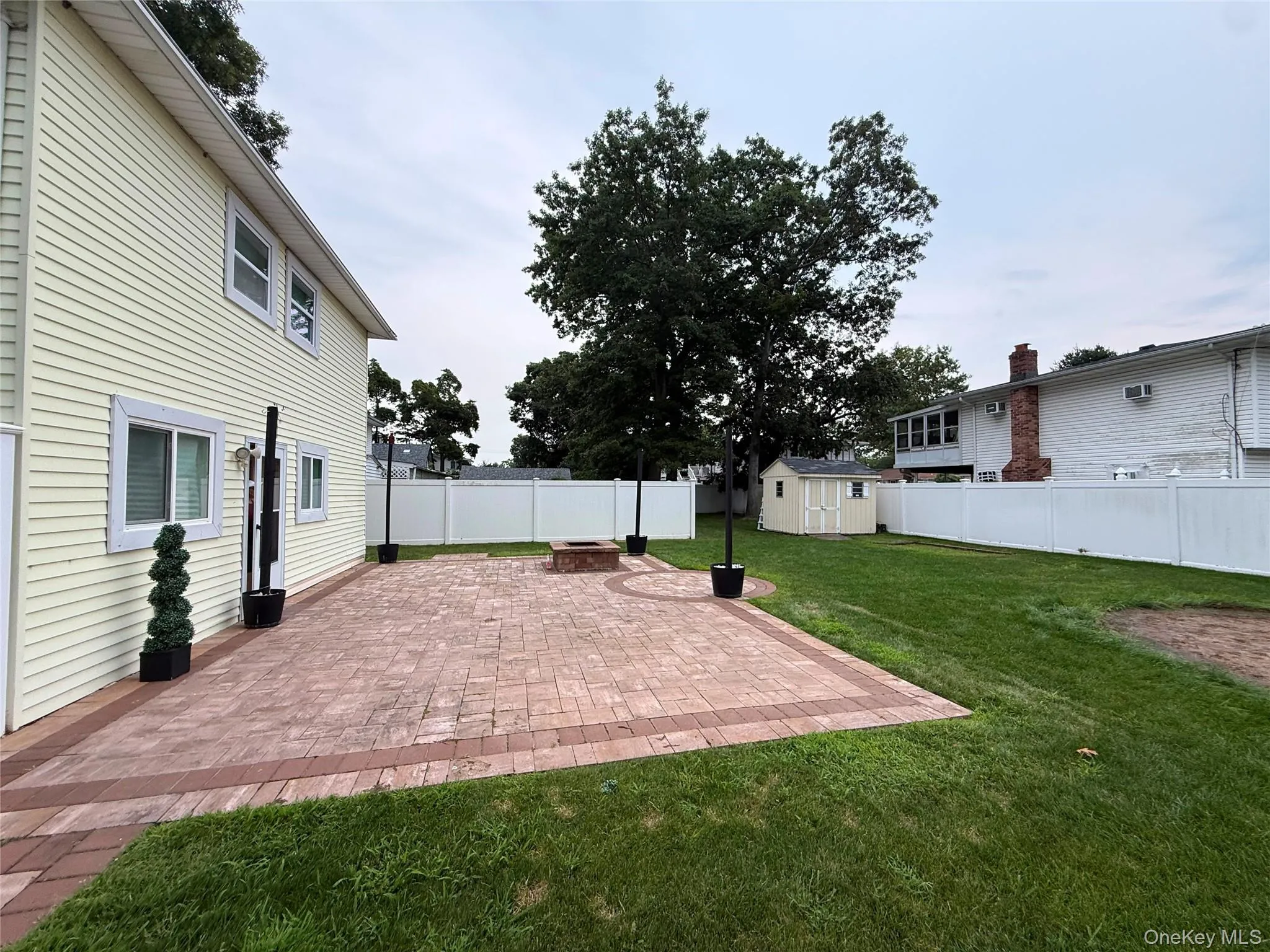 24 California Avenue, Islip, NY, 5 Bedrooms Bedrooms, 10 Rooms Rooms,2 BathroomsBathrooms,Residential Lease,For Rent,California,0,1037905 24 California Avenue, Islip, NY, 5 Bedrooms Bedrooms, 10 Rooms Rooms,2 BathroomsBathrooms,Residential Lease,For Rent,California,0,1037905