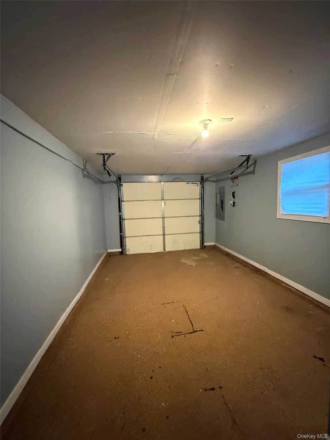 24 California Avenue, Islip, NY, 5 Bedrooms Bedrooms, 10 Rooms Rooms,2 BathroomsBathrooms,Residential Lease,For Rent,California,0,1037905 24 California Avenue, Islip, NY, 5 Bedrooms Bedrooms, 10 Rooms Rooms,2 BathroomsBathrooms,Residential Lease,For Rent,California,0,1037905