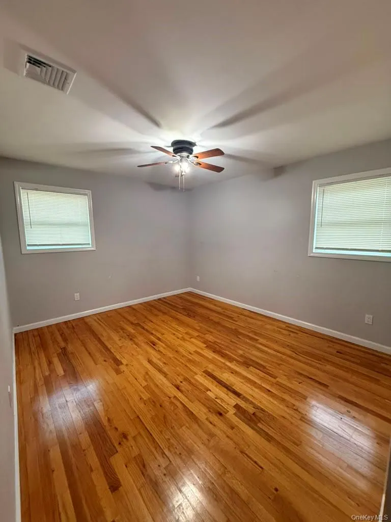 24 California Avenue, Islip, NY, 5 Bedrooms Bedrooms, 10 Rooms Rooms,2 BathroomsBathrooms,Residential Lease,For Rent,California,0,1037905 24 California Avenue, Islip, NY, 5 Bedrooms Bedrooms, 10 Rooms Rooms,2 BathroomsBathrooms,Residential Lease,For Rent,California,0,1037905