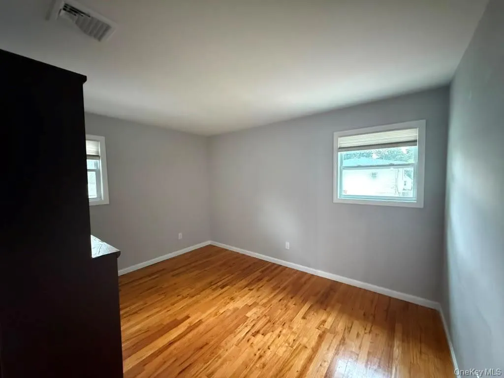 24 California Avenue, Islip, NY, 5 Bedrooms Bedrooms, 10 Rooms Rooms,2 BathroomsBathrooms,Residential Lease,For Rent,California,0,1037905 24 California Avenue, Islip, NY, 5 Bedrooms Bedrooms, 10 Rooms Rooms,2 BathroomsBathrooms,Residential Lease,For Rent,California,0,1037905