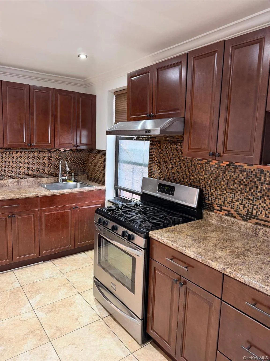 42-02 Layton Street, New York, NY, 2 Bedrooms Bedrooms, 5 Rooms Rooms,1 BathroomBathrooms,Residential,For Rent,Layton,0,1037906 42-02 Layton Street, New York, NY, 2 Bedrooms Bedrooms, 5 Rooms Rooms,1 BathroomBathrooms,Residential,For Rent,Layton,0,1037906