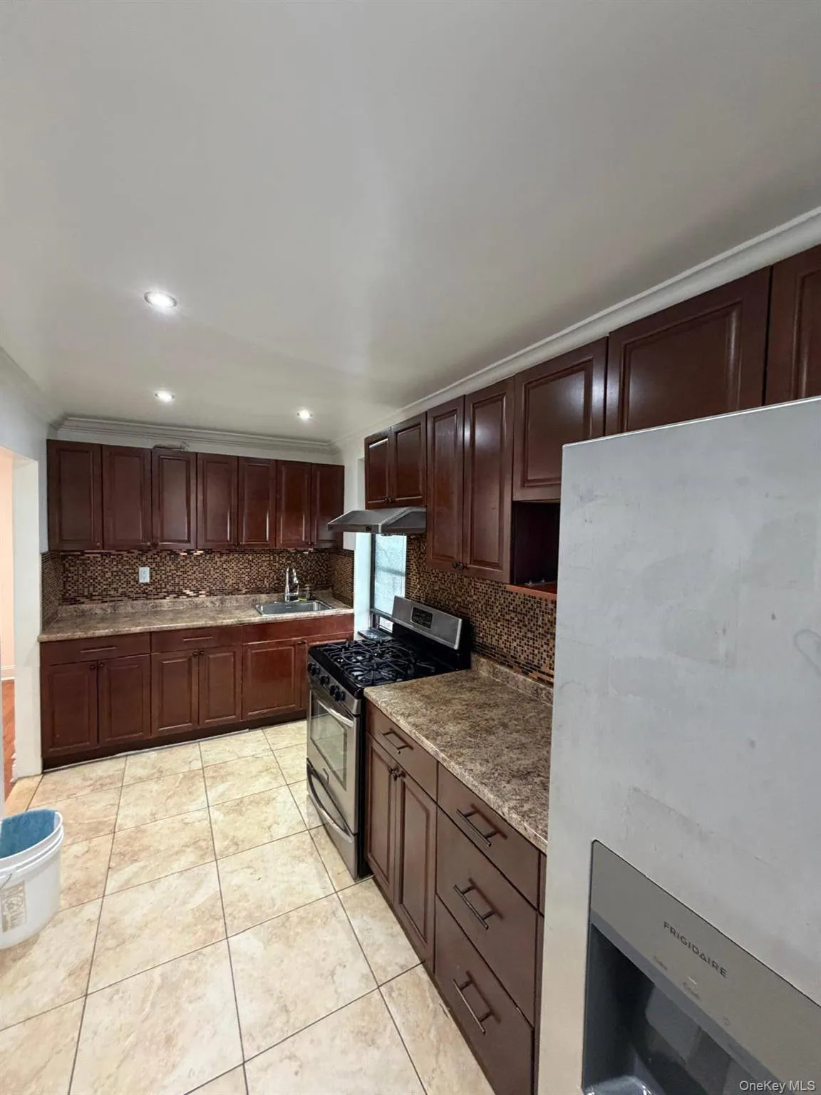 42-02 Layton Street, New York, NY, 2 Bedrooms Bedrooms, 5 Rooms Rooms,1 BathroomBathrooms,Residential,For Rent,Layton,0,1037906 42-02 Layton Street, New York, NY, 2 Bedrooms Bedrooms, 5 Rooms Rooms,1 BathroomBathrooms,Residential,For Rent,Layton,0,1037906