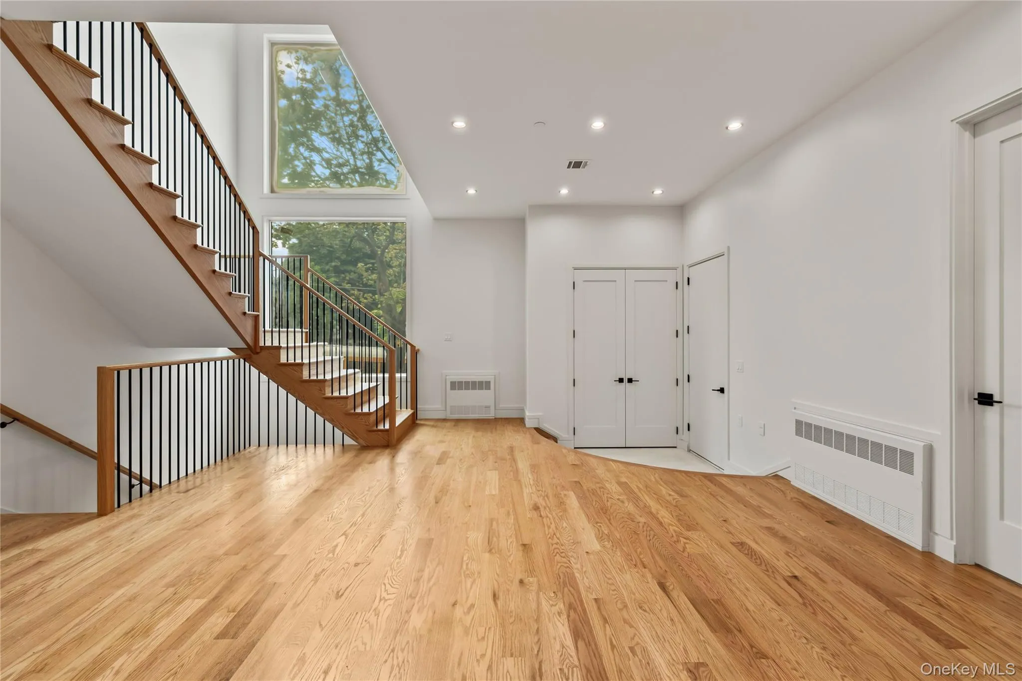 110 Fairview Avenue, Ramapo, NY, 9 Bedrooms Bedrooms, 16 Rooms Rooms,5 BathroomsBathrooms,Residential,For Rent,Fairview,0,1037910 110 Fairview Avenue, Ramapo, NY, 9 Bedrooms Bedrooms, 16 Rooms Rooms,5 BathroomsBathrooms,Residential,For Rent,Fairview,0,1037910