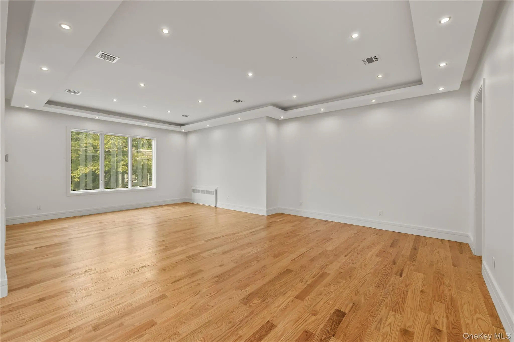 110 Fairview Avenue, Ramapo, NY, 9 Bedrooms Bedrooms, 16 Rooms Rooms,5 BathroomsBathrooms,Residential,For Rent,Fairview,0,1037910 110 Fairview Avenue, Ramapo, NY, 9 Bedrooms Bedrooms, 16 Rooms Rooms,5 BathroomsBathrooms,Residential,For Rent,Fairview,0,1037910