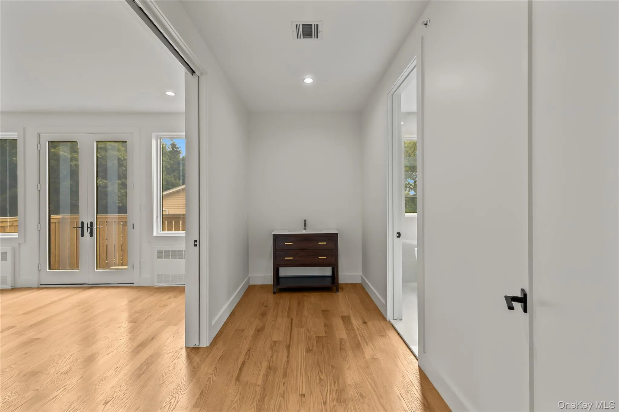 110 Fairview Avenue, Ramapo, NY, 9 Bedrooms Bedrooms, 16 Rooms Rooms,5 BathroomsBathrooms,Residential,For Rent,Fairview,0,1037910 110 Fairview Avenue, Ramapo, NY, 9 Bedrooms Bedrooms, 16 Rooms Rooms,5 BathroomsBathrooms,Residential,For Rent,Fairview,0,1037910