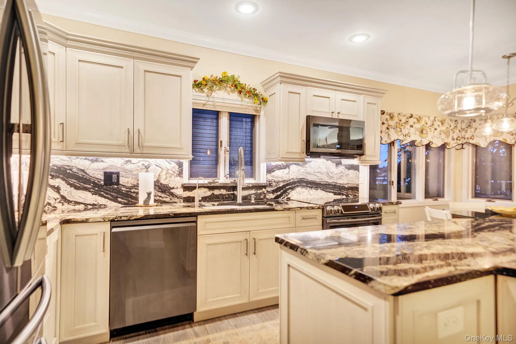 2660 Riverside Drive, Hempstead, NY, 3 Bedrooms Bedrooms, 6 Rooms Rooms,2 BathroomsBathrooms,Residential,For Rent,Riverside,0,1037911 2660 Riverside Drive, Hempstead, NY, 3 Bedrooms Bedrooms, 6 Rooms Rooms,2 BathroomsBathrooms,Residential,For Rent,Riverside,0,1037911