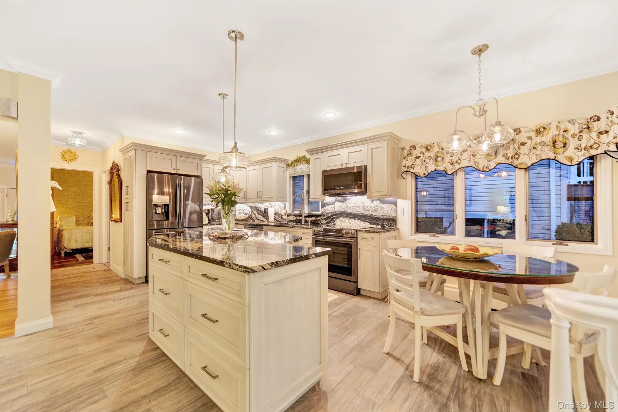 2660 Riverside Drive, Hempstead, NY, 3 Bedrooms Bedrooms, 6 Rooms Rooms,2 BathroomsBathrooms,Residential,For Rent,Riverside,0,1037911 2660 Riverside Drive, Hempstead, NY, 3 Bedrooms Bedrooms, 6 Rooms Rooms,2 BathroomsBathrooms,Residential,For Rent,Riverside,0,1037911