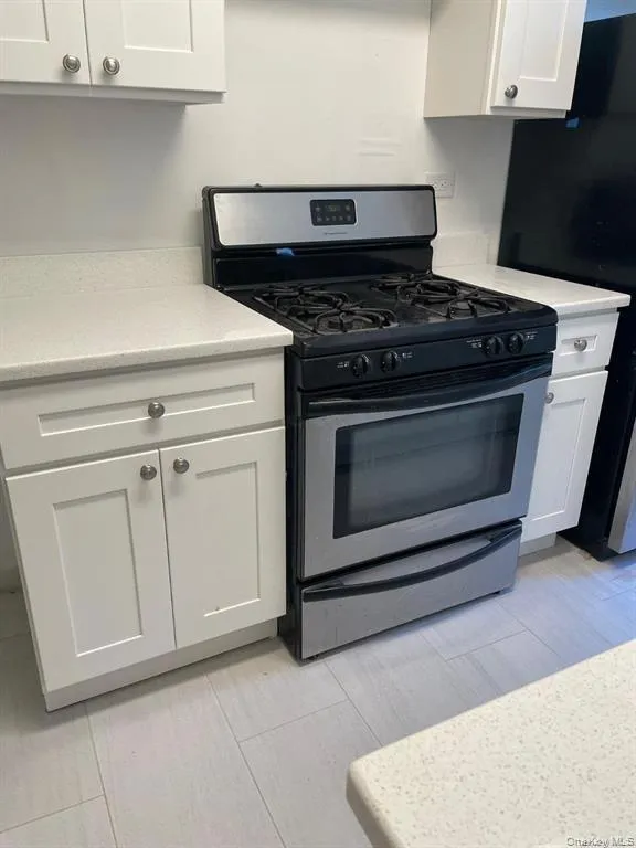 1 Hillside Avenue, North Hempstead, NY, 2 Bedrooms Bedrooms, 4 Rooms Rooms,1 BathroomBathrooms,Residential,For Rent,Hillside,0,1037913 1 Hillside Avenue, North Hempstead, NY, 2 Bedrooms Bedrooms, 4 Rooms Rooms,1 BathroomBathrooms,Residential,For Rent,Hillside,0,1037913