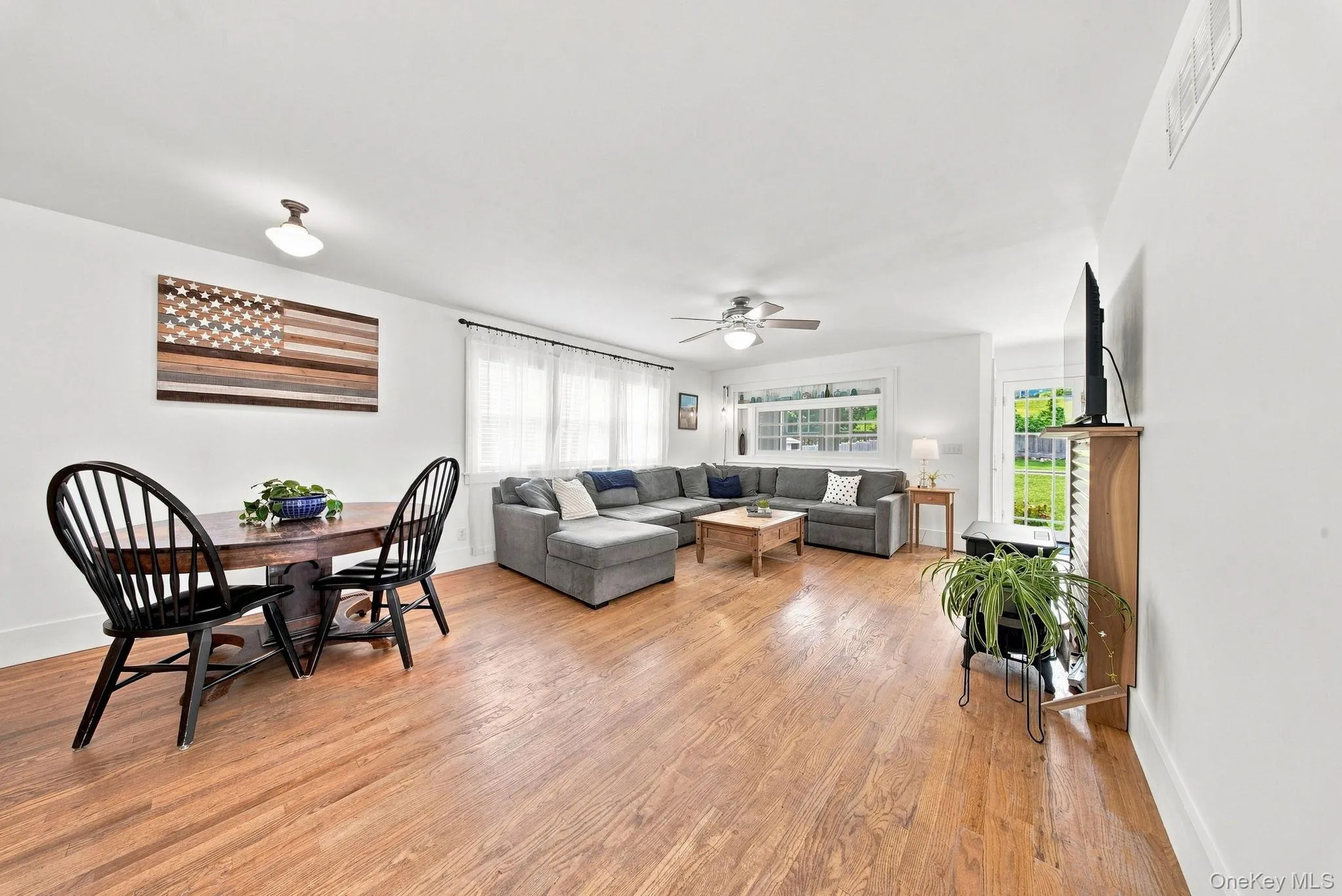47 Montgomery Street, Goshen, NY, 4 Bedrooms Bedrooms, 8 Rooms Rooms,2 BathroomsBathrooms,Residential,For Rent,Montgomery,0,1037919 47 Montgomery Street, Goshen, NY, 4 Bedrooms Bedrooms, 8 Rooms Rooms,2 BathroomsBathrooms,Residential,For Rent,Montgomery,0,1037919