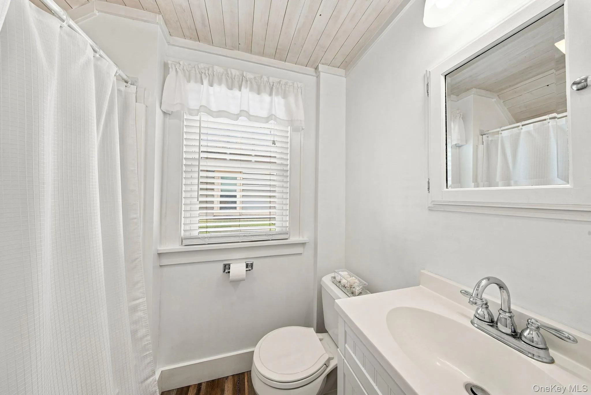 47 Montgomery Street, Goshen, NY, 4 Bedrooms Bedrooms, 8 Rooms Rooms,2 BathroomsBathrooms,Residential,For Rent,Montgomery,0,1037919 47 Montgomery Street, Goshen, NY, 4 Bedrooms Bedrooms, 8 Rooms Rooms,2 BathroomsBathrooms,Residential,For Rent,Montgomery,0,1037919