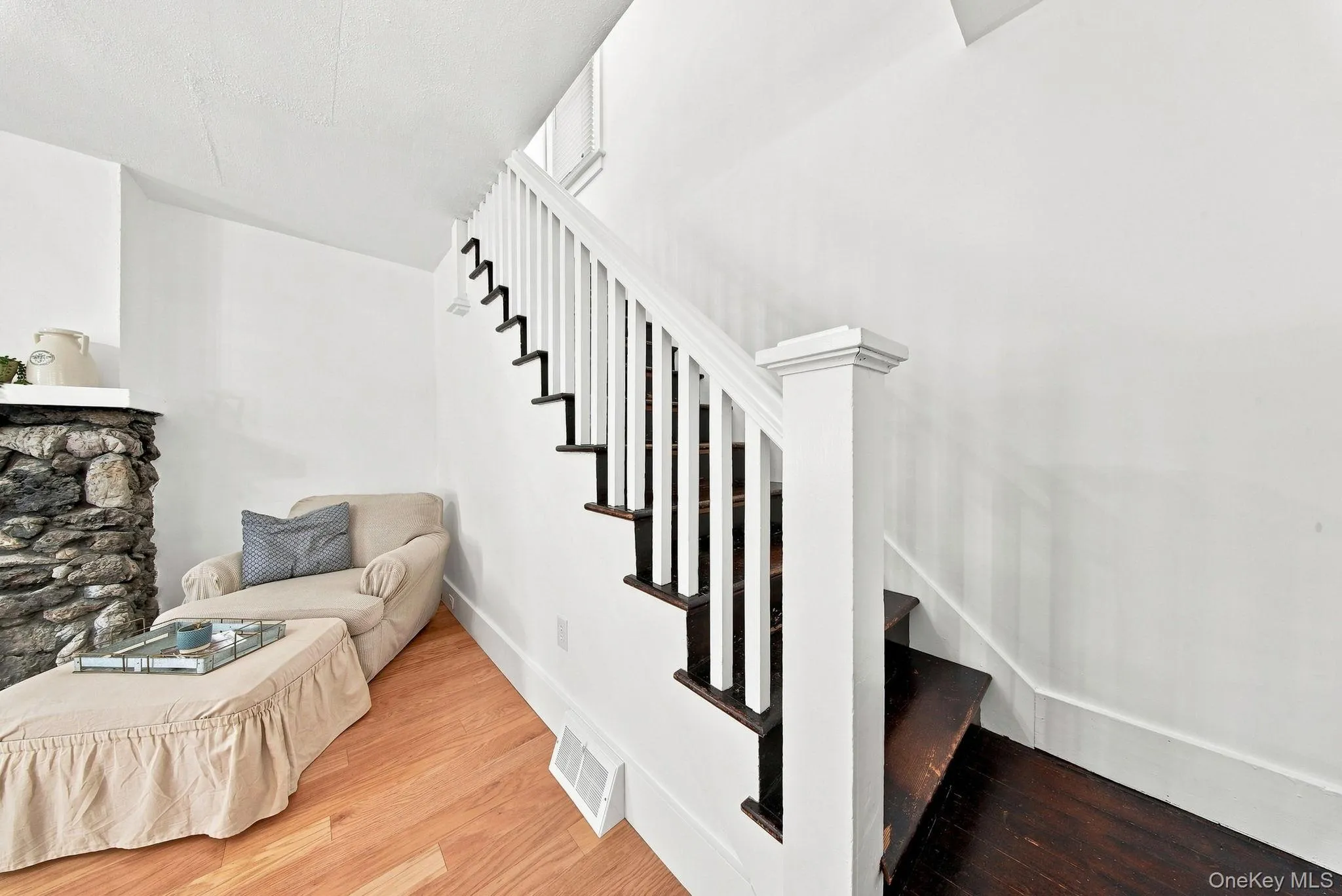 47 Montgomery Street, Goshen, NY, 4 Bedrooms Bedrooms, 8 Rooms Rooms,2 BathroomsBathrooms,Residential,For Rent,Montgomery,0,1037919 47 Montgomery Street, Goshen, NY, 4 Bedrooms Bedrooms, 8 Rooms Rooms,2 BathroomsBathrooms,Residential,For Rent,Montgomery,0,1037919
