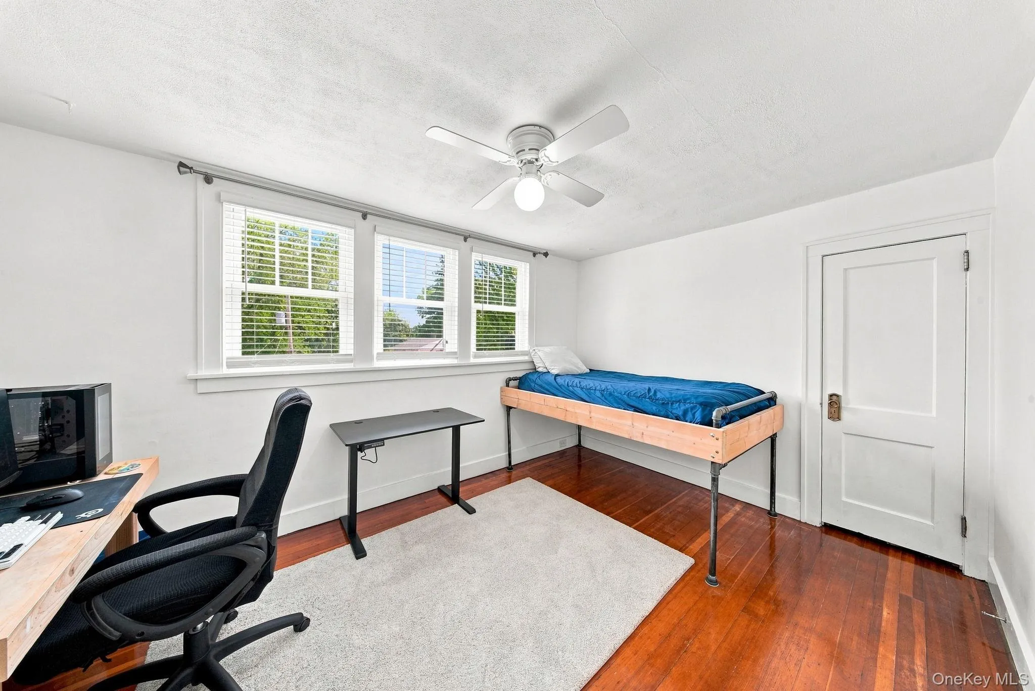 47 Montgomery Street, Goshen, NY, 4 Bedrooms Bedrooms, 8 Rooms Rooms,2 BathroomsBathrooms,Residential,For Rent,Montgomery,0,1037919 47 Montgomery Street, Goshen, NY, 4 Bedrooms Bedrooms, 8 Rooms Rooms,2 BathroomsBathrooms,Residential,For Rent,Montgomery,0,1037919