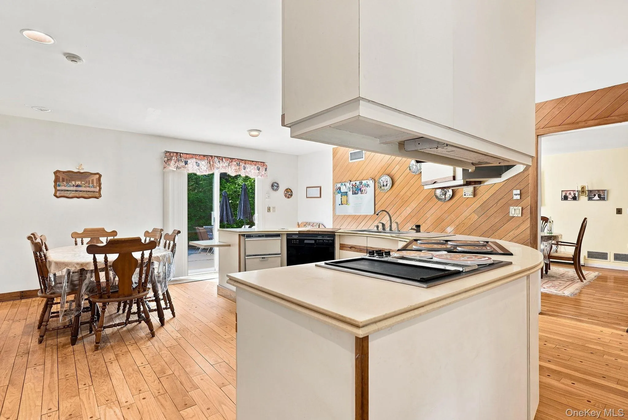 444 West Street, Harrison, NY, 4 Bedrooms Bedrooms, 14 Rooms Rooms,3 BathroomsBathrooms,Residential,For Rent,West,0,1037920 444 West Street, Harrison, NY, 4 Bedrooms Bedrooms, 14 Rooms Rooms,3 BathroomsBathrooms,Residential,For Rent,West,0,1037920