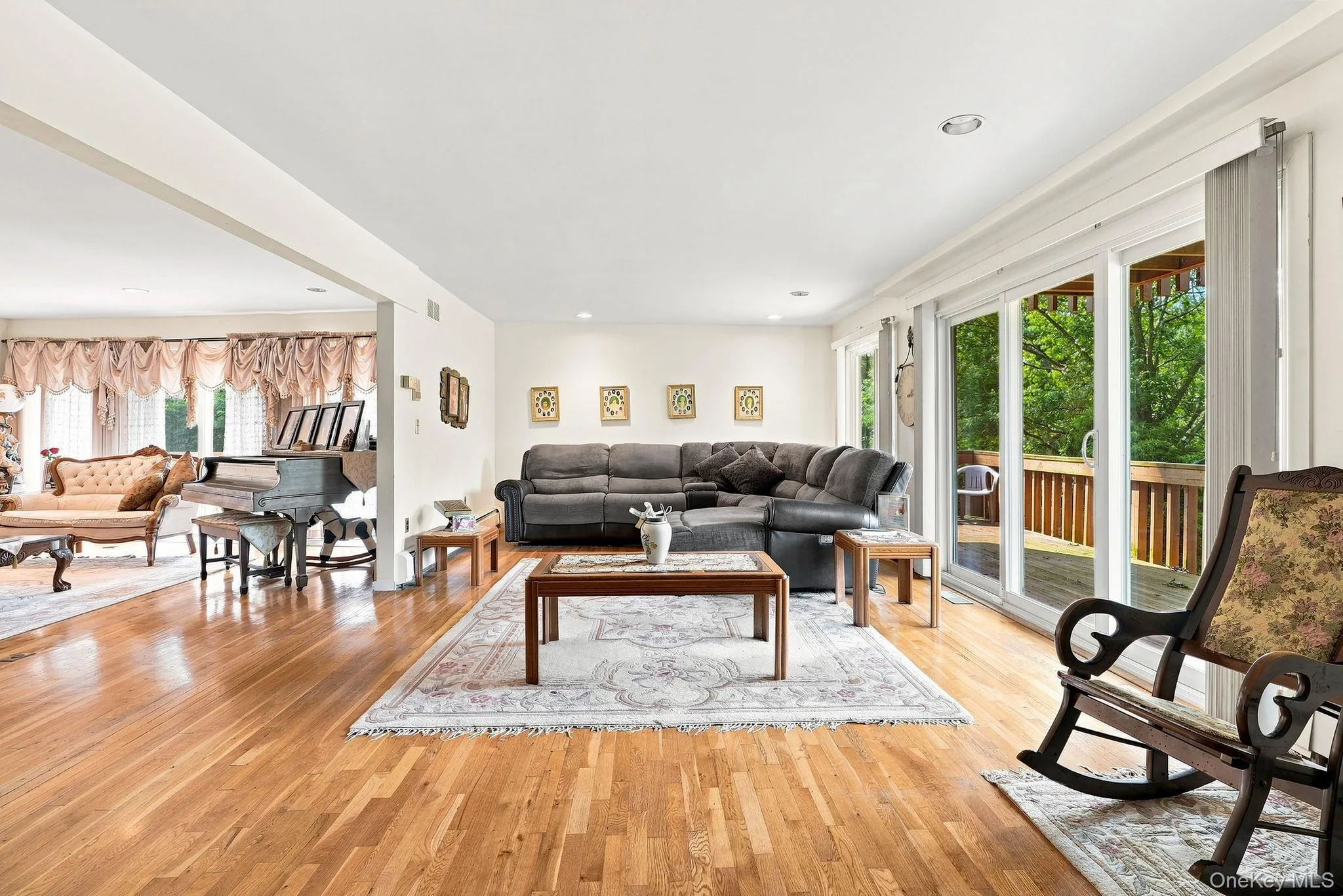 444 West Street, Harrison, NY, 4 Bedrooms Bedrooms, 14 Rooms Rooms,3 BathroomsBathrooms,Residential,For Rent,West,0,1037920 444 West Street, Harrison, NY, 4 Bedrooms Bedrooms, 14 Rooms Rooms,3 BathroomsBathrooms,Residential,For Rent,West,0,1037920