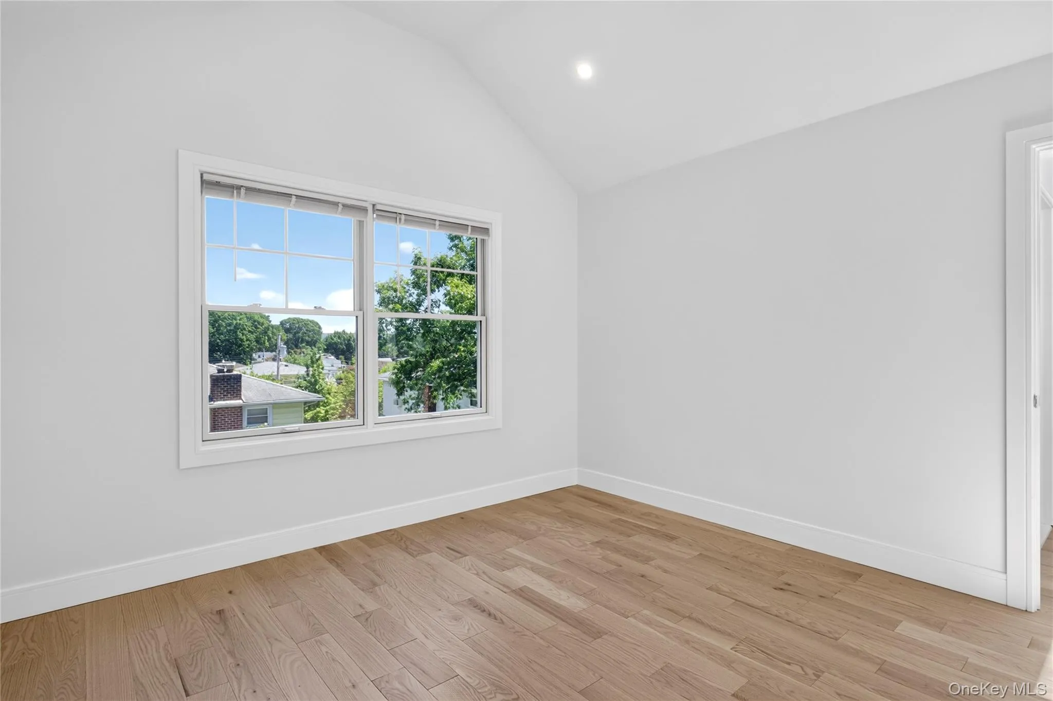 42 Linwood Road, North Hempstead, NY, 3 Bedrooms Bedrooms, 9 Rooms Rooms,3 BathroomsBathrooms,Residential Lease,For Rent,Linwood,0,1037923 42 Linwood Road, North Hempstead, NY, 3 Bedrooms Bedrooms, 9 Rooms Rooms,3 BathroomsBathrooms,Residential Lease,For Rent,Linwood,0,1037923