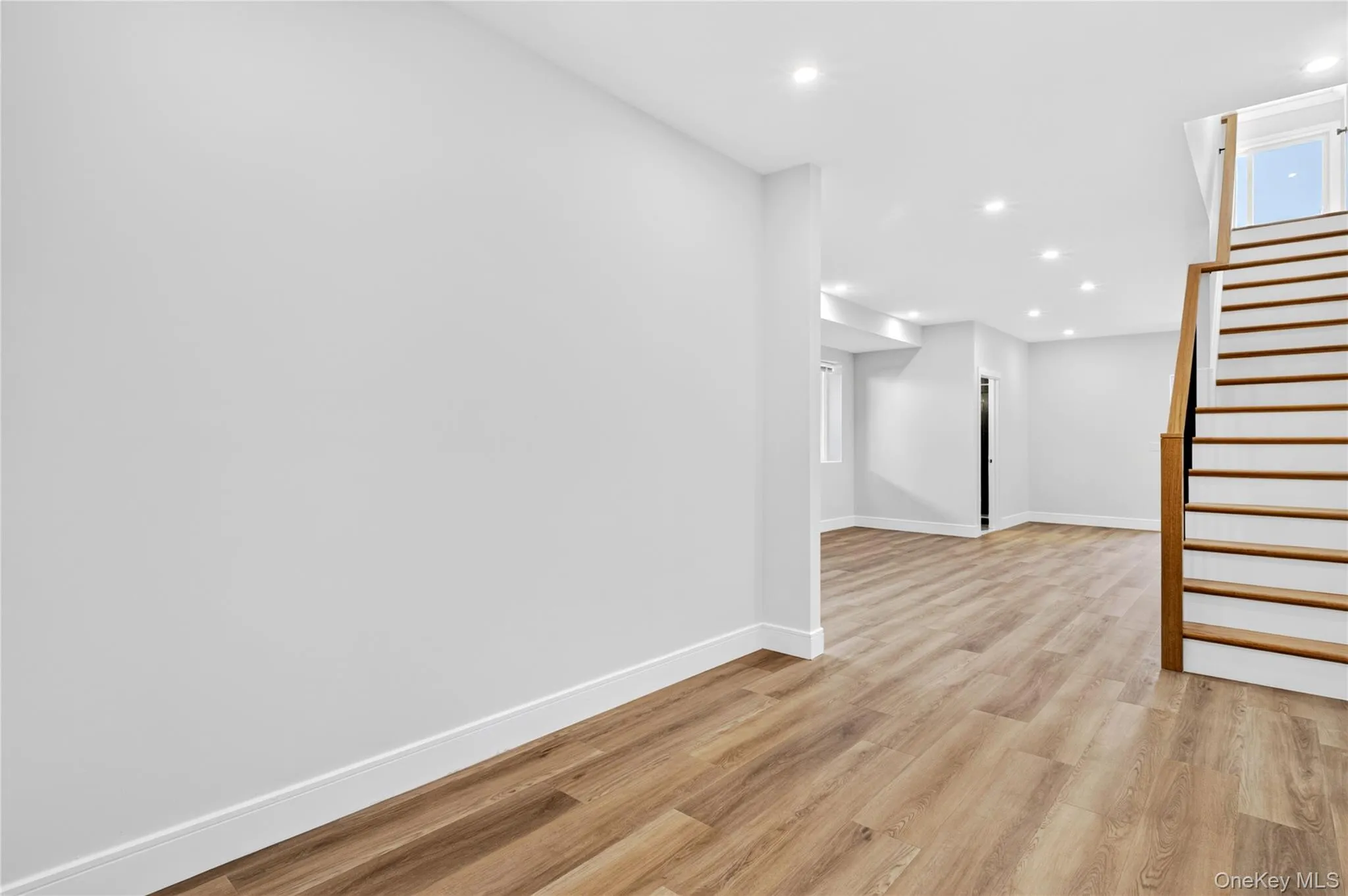 42 Linwood Road, North Hempstead, NY, 3 Bedrooms Bedrooms, 9 Rooms Rooms,3 BathroomsBathrooms,Residential Lease,For Rent,Linwood,0,1037923 42 Linwood Road, North Hempstead, NY, 3 Bedrooms Bedrooms, 9 Rooms Rooms,3 BathroomsBathrooms,Residential Lease,For Rent,Linwood,0,1037923