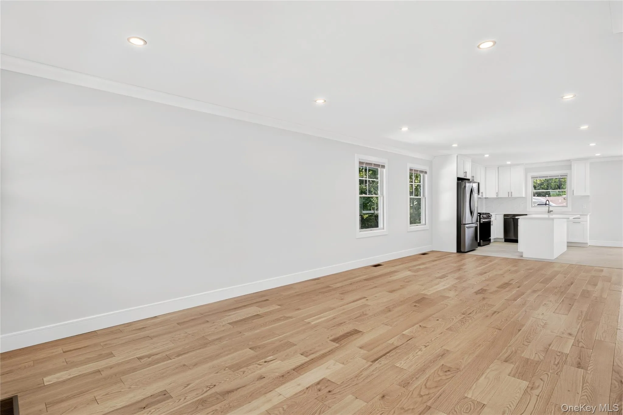 42 Linwood Road, North Hempstead, NY, 3 Bedrooms Bedrooms, 9 Rooms Rooms,3 BathroomsBathrooms,Residential Lease,For Rent,Linwood,0,1037923 42 Linwood Road, North Hempstead, NY, 3 Bedrooms Bedrooms, 9 Rooms Rooms,3 BathroomsBathrooms,Residential Lease,For Rent,Linwood,0,1037923