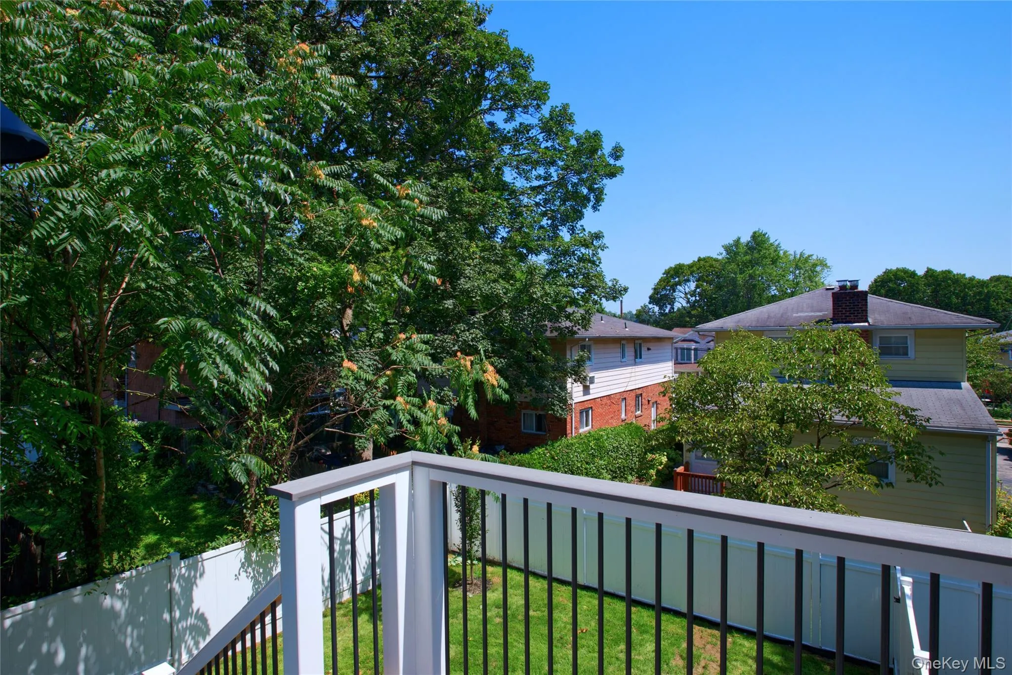 42 Linwood Road, North Hempstead, NY, 3 Bedrooms Bedrooms, 9 Rooms Rooms,3 BathroomsBathrooms,Residential Lease,For Rent,Linwood,0,1037923 42 Linwood Road, North Hempstead, NY, 3 Bedrooms Bedrooms, 9 Rooms Rooms,3 BathroomsBathrooms,Residential Lease,For Rent,Linwood,0,1037923