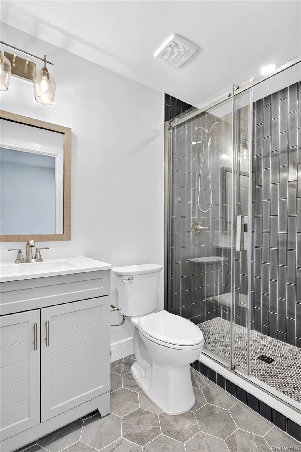 42 Linwood Road, North Hempstead, NY, 3 Bedrooms Bedrooms, 9 Rooms Rooms,3 BathroomsBathrooms,Residential Lease,For Rent,Linwood,0,1037923 42 Linwood Road, North Hempstead, NY, 3 Bedrooms Bedrooms, 9 Rooms Rooms,3 BathroomsBathrooms,Residential Lease,For Rent,Linwood,0,1037923