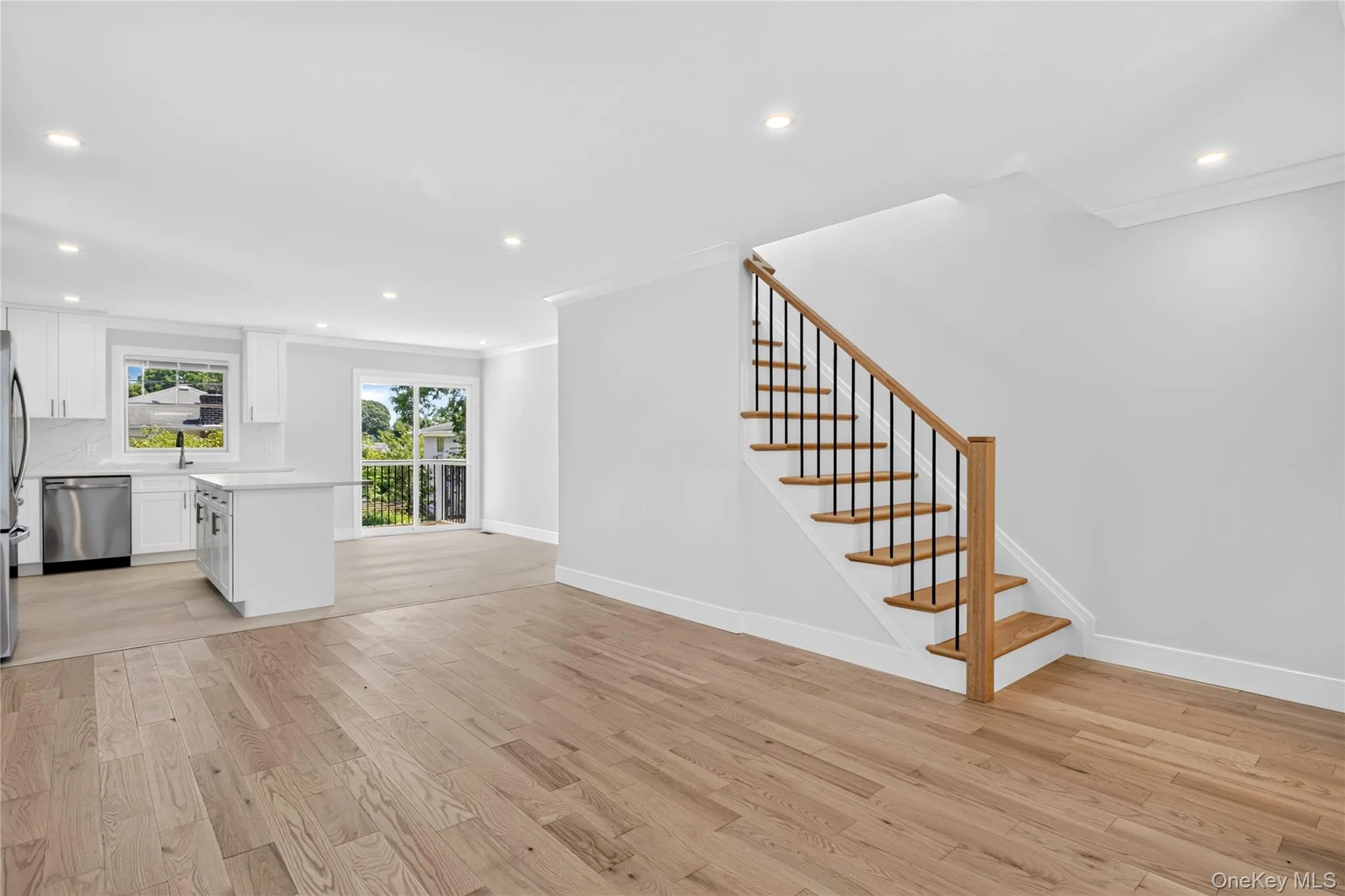 42 Linwood Road, North Hempstead, NY, 3 Bedrooms Bedrooms, 9 Rooms Rooms,3 BathroomsBathrooms,Residential Lease,For Rent,Linwood,0,1037923 42 Linwood Road, North Hempstead, NY, 3 Bedrooms Bedrooms, 9 Rooms Rooms,3 BathroomsBathrooms,Residential Lease,For Rent,Linwood,0,1037923