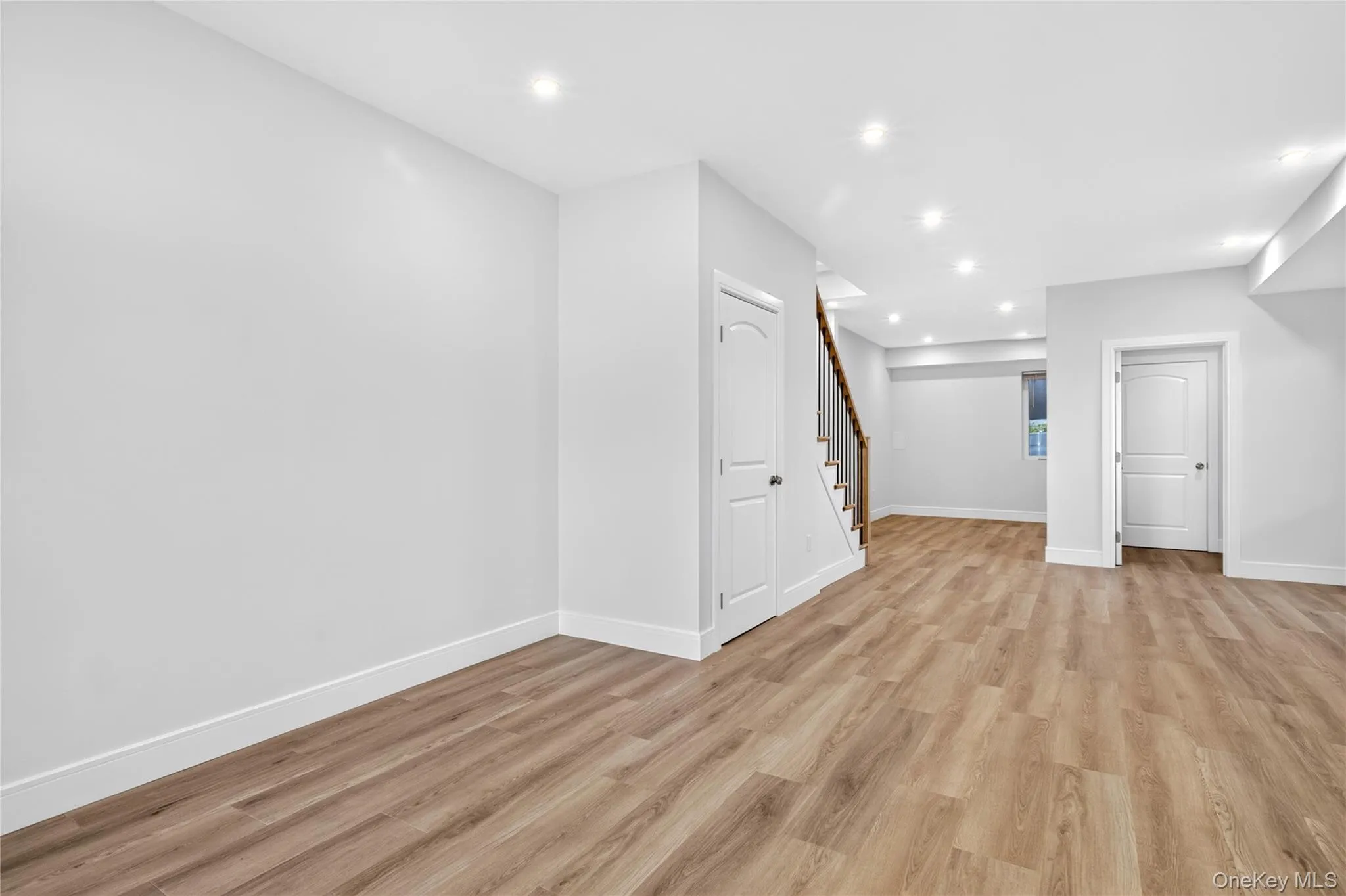 42 Linwood Road, North Hempstead, NY, 3 Bedrooms Bedrooms, 9 Rooms Rooms,3 BathroomsBathrooms,Residential Lease,For Rent,Linwood,0,1037923 42 Linwood Road, North Hempstead, NY, 3 Bedrooms Bedrooms, 9 Rooms Rooms,3 BathroomsBathrooms,Residential Lease,For Rent,Linwood,0,1037923