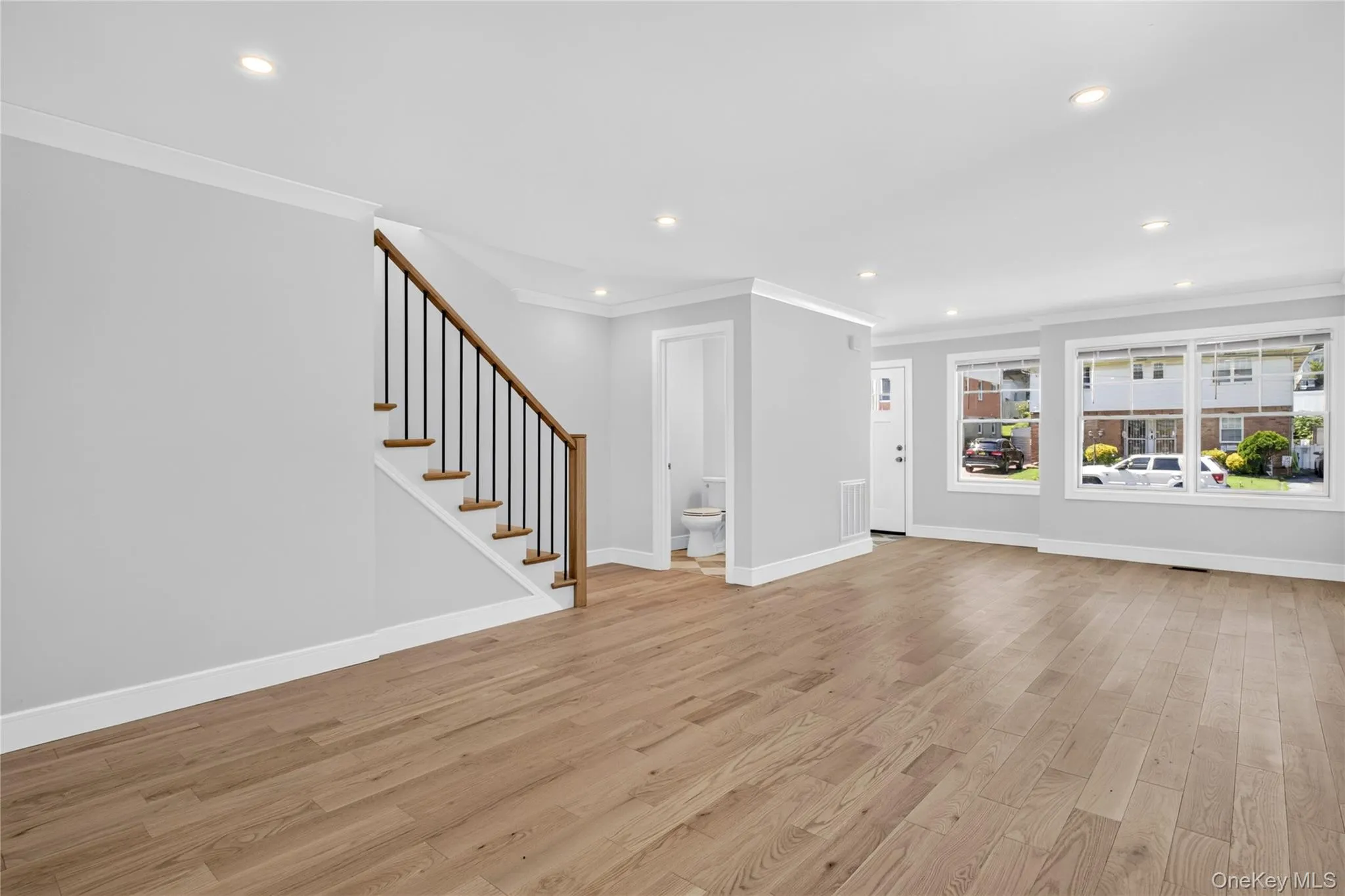 42 Linwood Road, North Hempstead, NY, 3 Bedrooms Bedrooms, 9 Rooms Rooms,3 BathroomsBathrooms,Residential Lease,For Rent,Linwood,0,1037923 42 Linwood Road, North Hempstead, NY, 3 Bedrooms Bedrooms, 9 Rooms Rooms,3 BathroomsBathrooms,Residential Lease,For Rent,Linwood,0,1037923