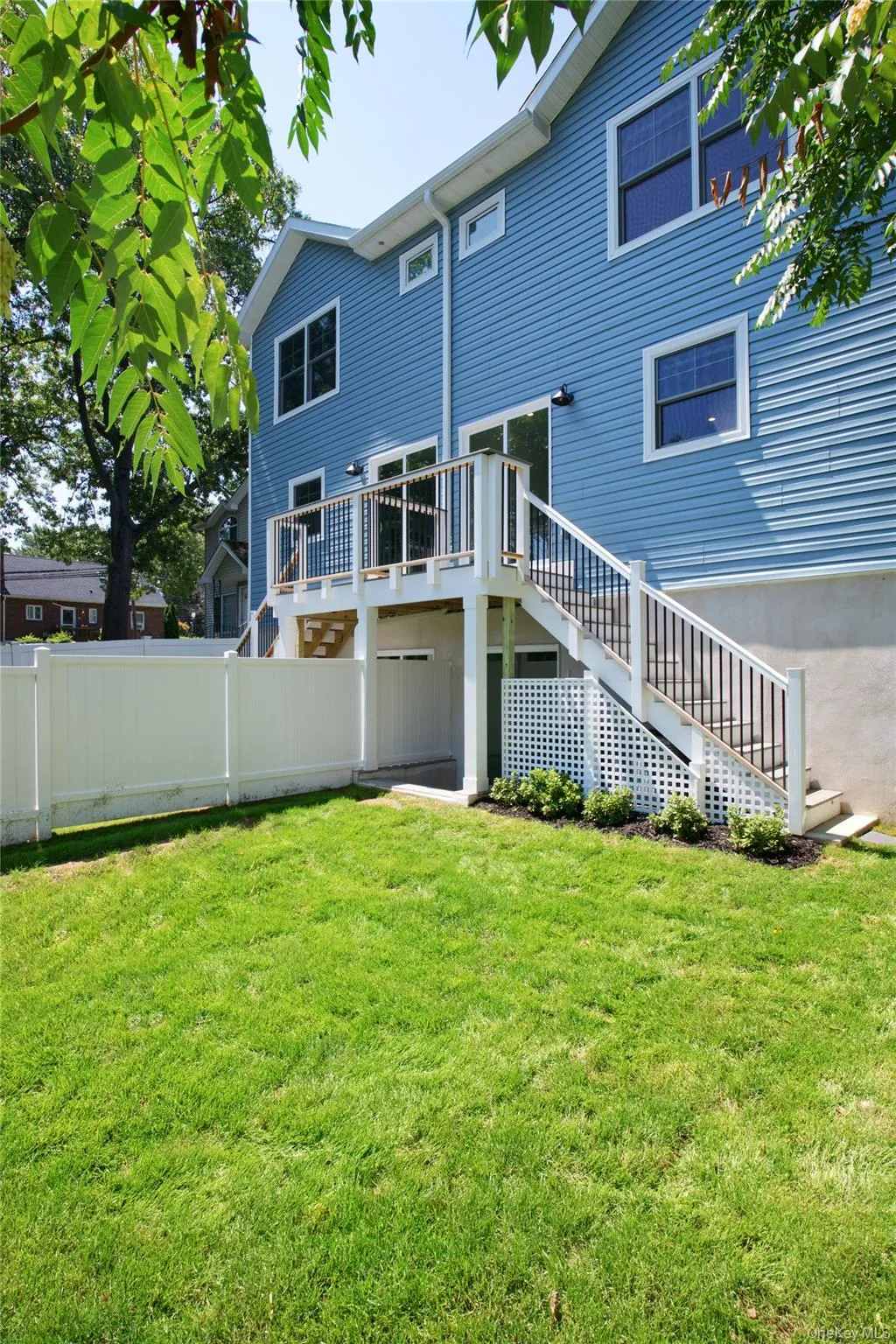 42 Linwood Road, North Hempstead, NY, 3 Bedrooms Bedrooms, 9 Rooms Rooms,3 BathroomsBathrooms,Residential Lease,For Rent,Linwood,0,1037923 42 Linwood Road, North Hempstead, NY, 3 Bedrooms Bedrooms, 9 Rooms Rooms,3 BathroomsBathrooms,Residential Lease,For Rent,Linwood,0,1037923
