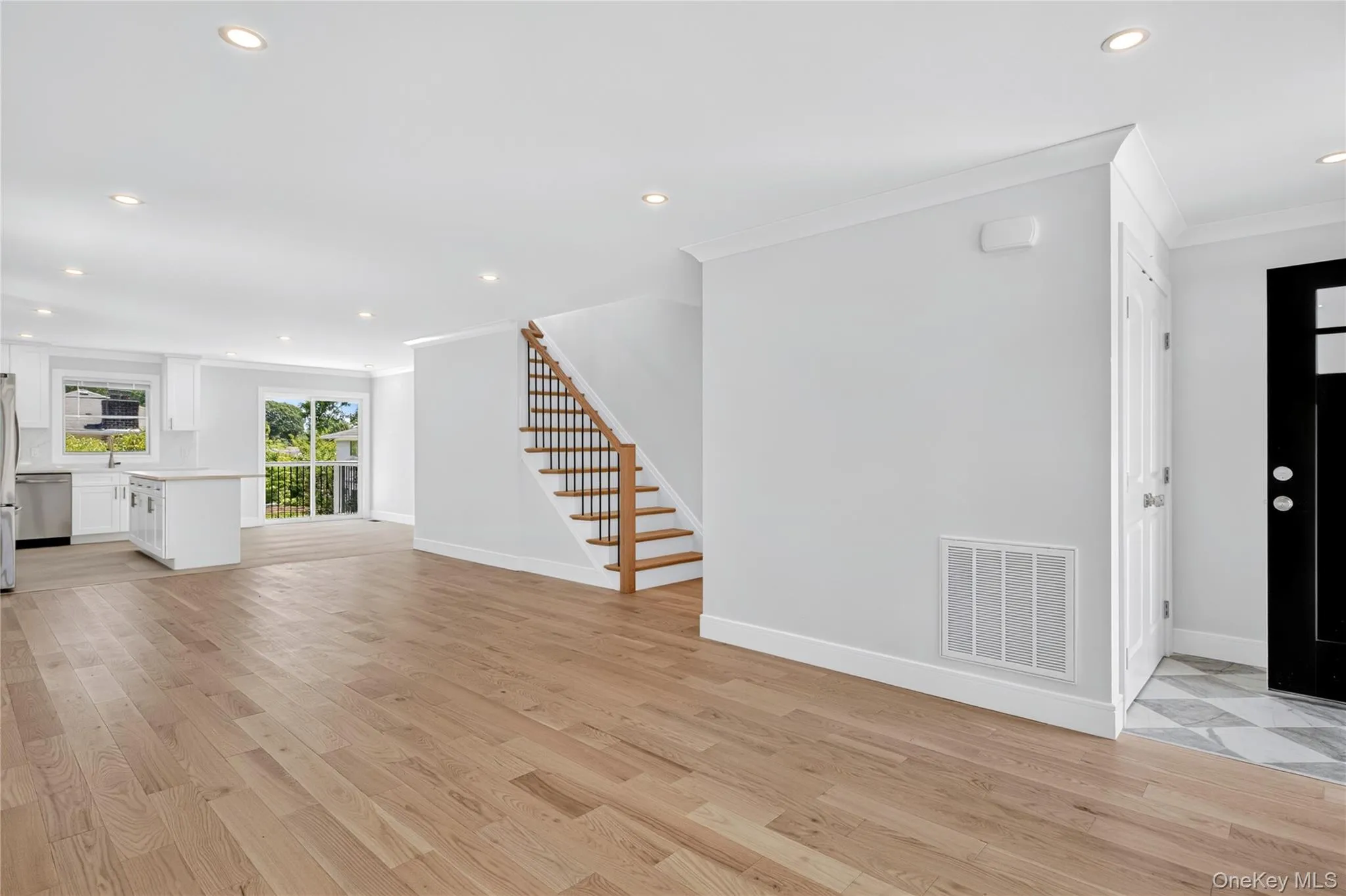42 Linwood Road, North Hempstead, NY, 3 Bedrooms Bedrooms, 9 Rooms Rooms,3 BathroomsBathrooms,Residential Lease,For Rent,Linwood,0,1037923 42 Linwood Road, North Hempstead, NY, 3 Bedrooms Bedrooms, 9 Rooms Rooms,3 BathroomsBathrooms,Residential Lease,For Rent,Linwood,0,1037923