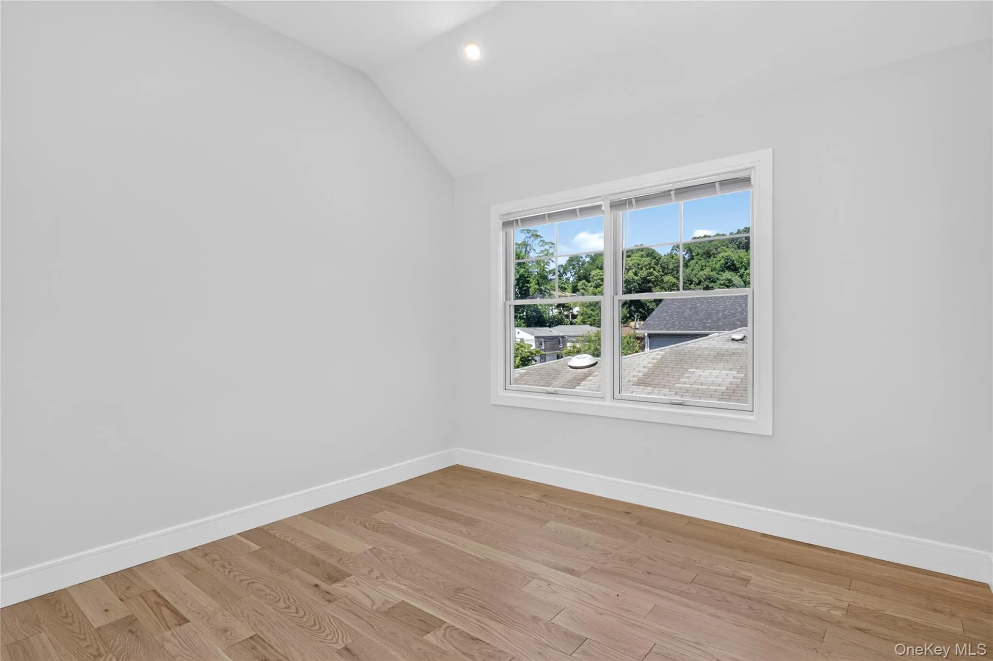 42 Linwood Road, North Hempstead, NY, 3 Bedrooms Bedrooms, 9 Rooms Rooms,3 BathroomsBathrooms,Residential Lease,For Rent,Linwood,0,1037923 42 Linwood Road, North Hempstead, NY, 3 Bedrooms Bedrooms, 9 Rooms Rooms,3 BathroomsBathrooms,Residential Lease,For Rent,Linwood,0,1037923