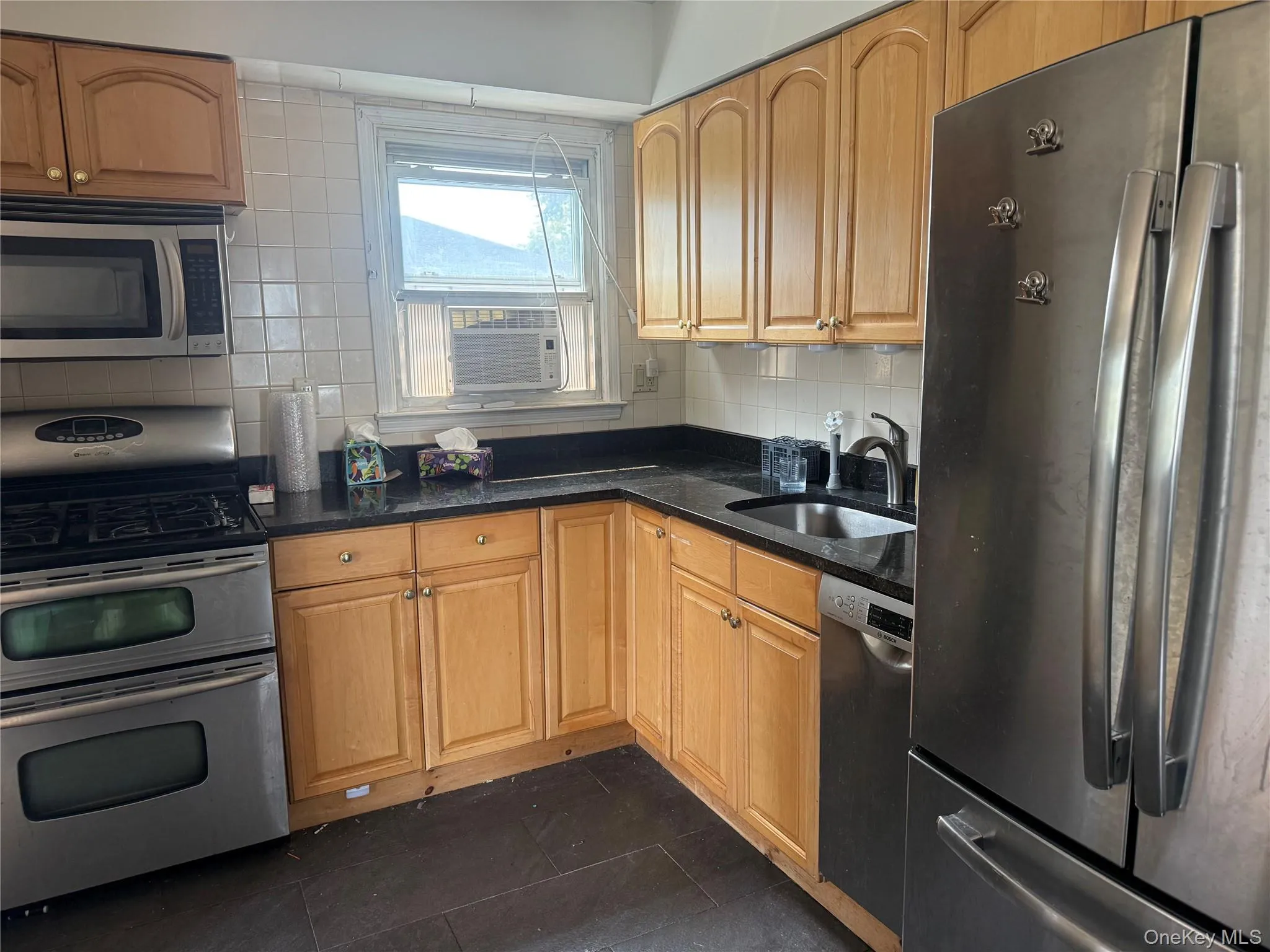 327 Broadway, Hempstead, NY, 3 Bedrooms Bedrooms, 5 Rooms Rooms,1 BathroomBathrooms,Residential Lease,For Rent,Broadway,0,1037926 327 Broadway, Hempstead, NY, 3 Bedrooms Bedrooms, 5 Rooms Rooms,1 BathroomBathrooms,Residential Lease,For Rent,Broadway,0,1037926