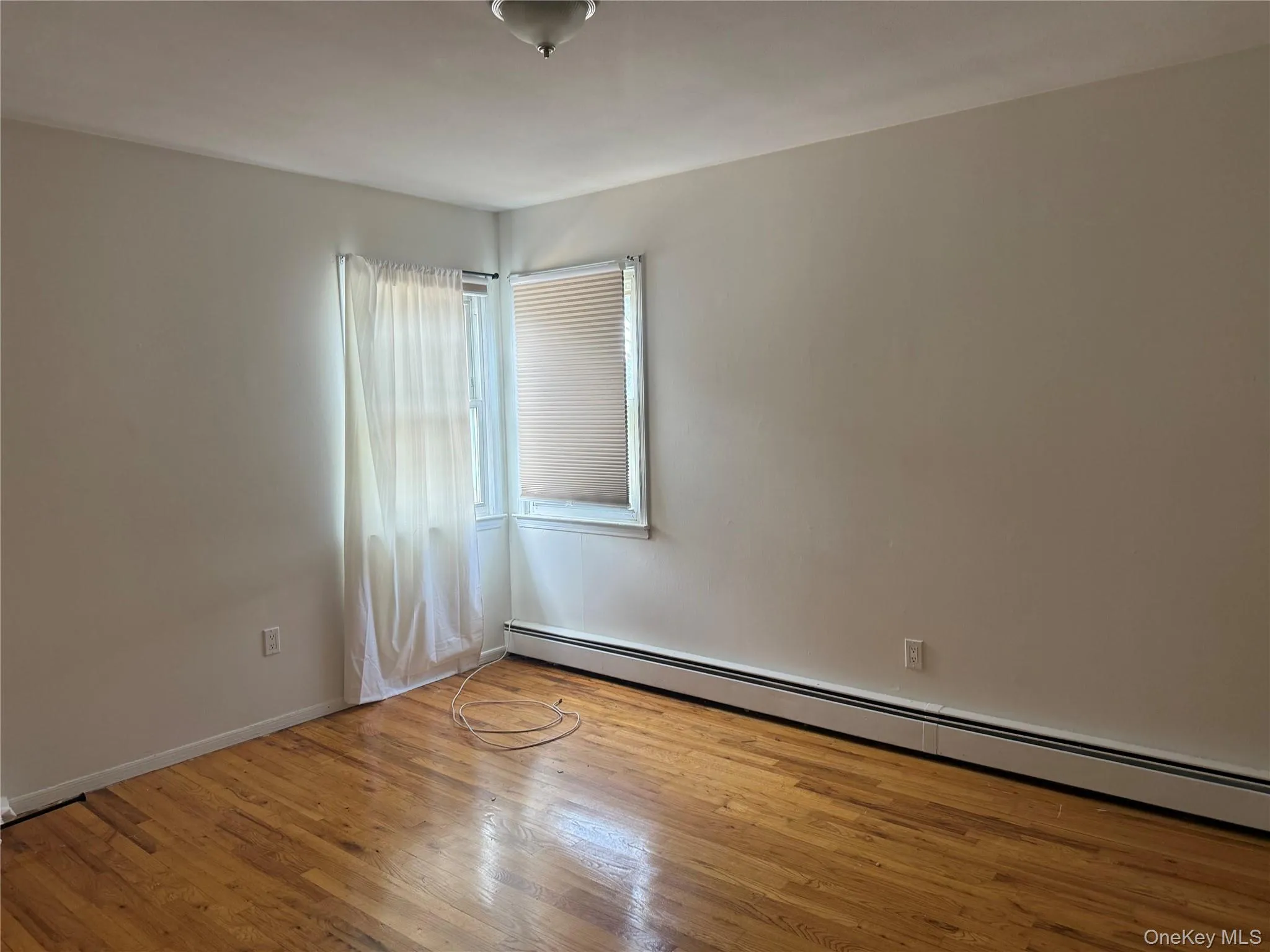 327 Broadway, Hempstead, NY, 3 Bedrooms Bedrooms, 5 Rooms Rooms,1 BathroomBathrooms,Residential Lease,For Rent,Broadway,0,1037926 327 Broadway, Hempstead, NY, 3 Bedrooms Bedrooms, 5 Rooms Rooms,1 BathroomBathrooms,Residential Lease,For Rent,Broadway,0,1037926