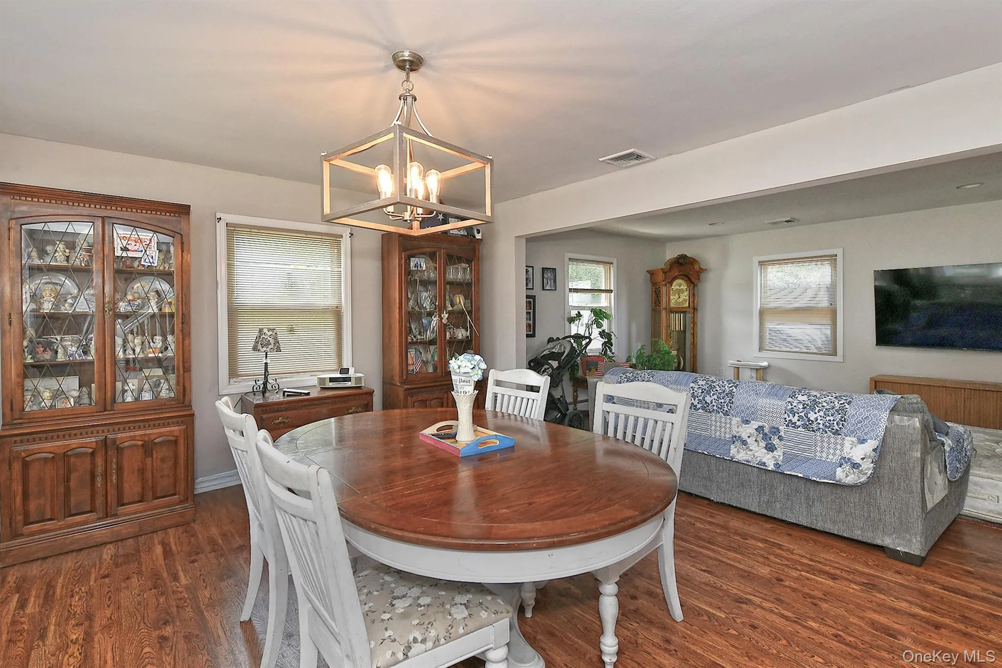 53 Periwinkle Road, Hempstead, NY, 4 Bedrooms Bedrooms, 7 Rooms Rooms,2 BathroomsBathrooms,Residential,For Rent,Periwinkle,0,1037934 53 Periwinkle Road, Hempstead, NY, 4 Bedrooms Bedrooms, 7 Rooms Rooms,2 BathroomsBathrooms,Residential,For Rent,Periwinkle,0,1037934