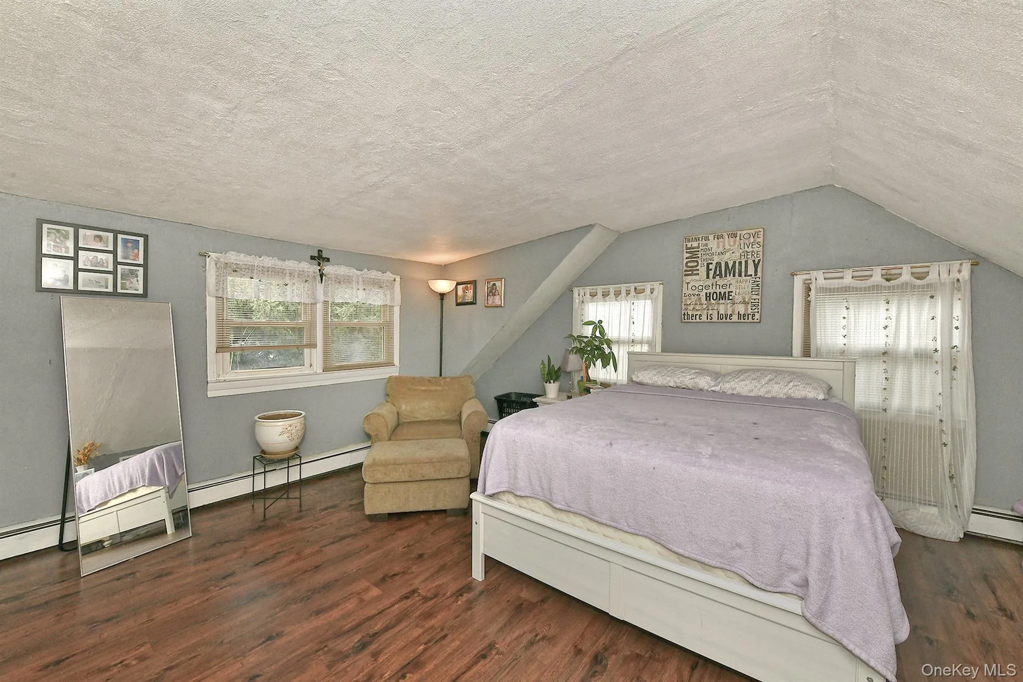 53 Periwinkle Road, Hempstead, NY, 4 Bedrooms Bedrooms, 7 Rooms Rooms,2 BathroomsBathrooms,Residential,For Rent,Periwinkle,0,1037934 53 Periwinkle Road, Hempstead, NY, 4 Bedrooms Bedrooms, 7 Rooms Rooms,2 BathroomsBathrooms,Residential,For Rent,Periwinkle,0,1037934