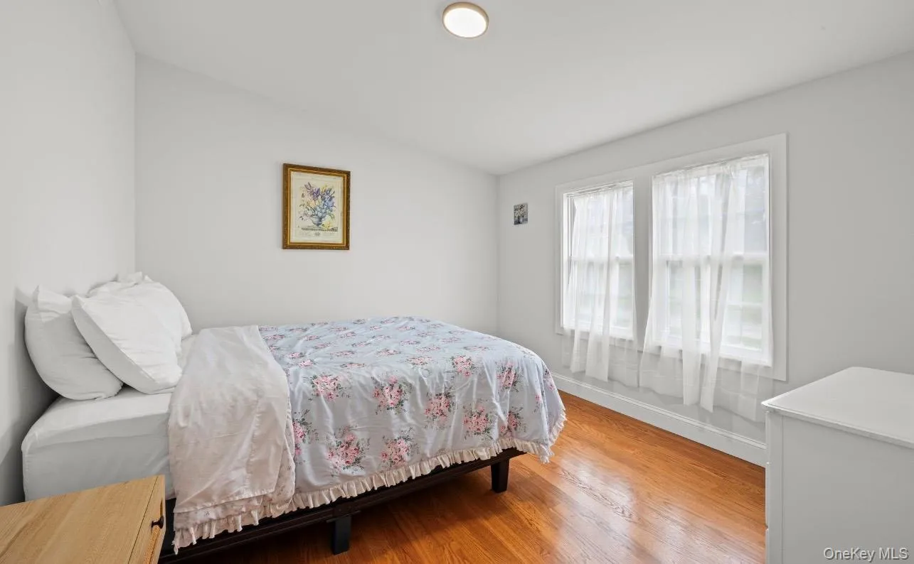 12 Pleasant Avenue, Southampton, NY, 4 Bedrooms Bedrooms, 9 Rooms Rooms,2 BathroomsBathrooms,Residential,For Rent,Pleasant,0,1037938 12 Pleasant Avenue, Southampton, NY, 4 Bedrooms Bedrooms, 9 Rooms Rooms,2 BathroomsBathrooms,Residential,For Rent,Pleasant,0,1037938