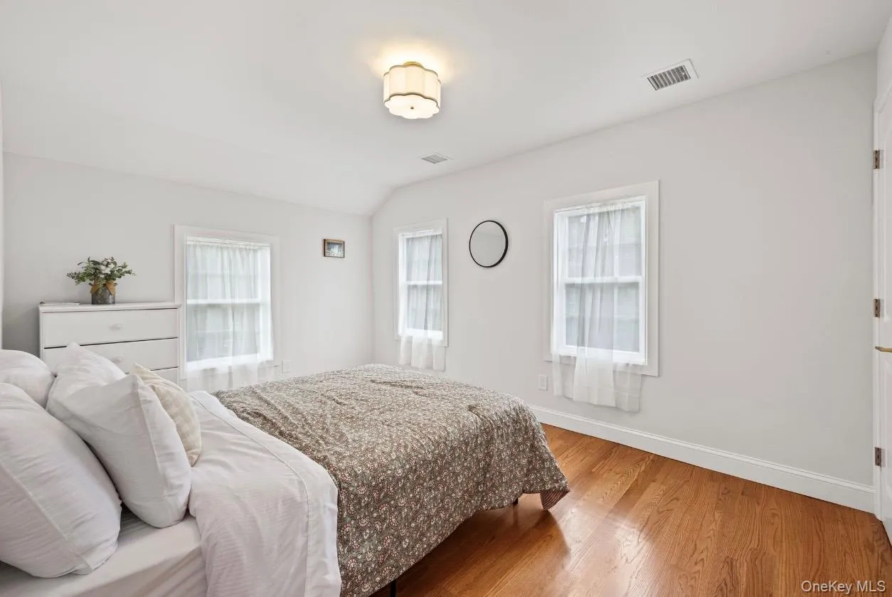 12 Pleasant Avenue, Southampton, NY, 4 Bedrooms Bedrooms, 9 Rooms Rooms,2 BathroomsBathrooms,Residential,For Rent,Pleasant,0,1037938 12 Pleasant Avenue, Southampton, NY, 4 Bedrooms Bedrooms, 9 Rooms Rooms,2 BathroomsBathrooms,Residential,For Rent,Pleasant,0,1037938