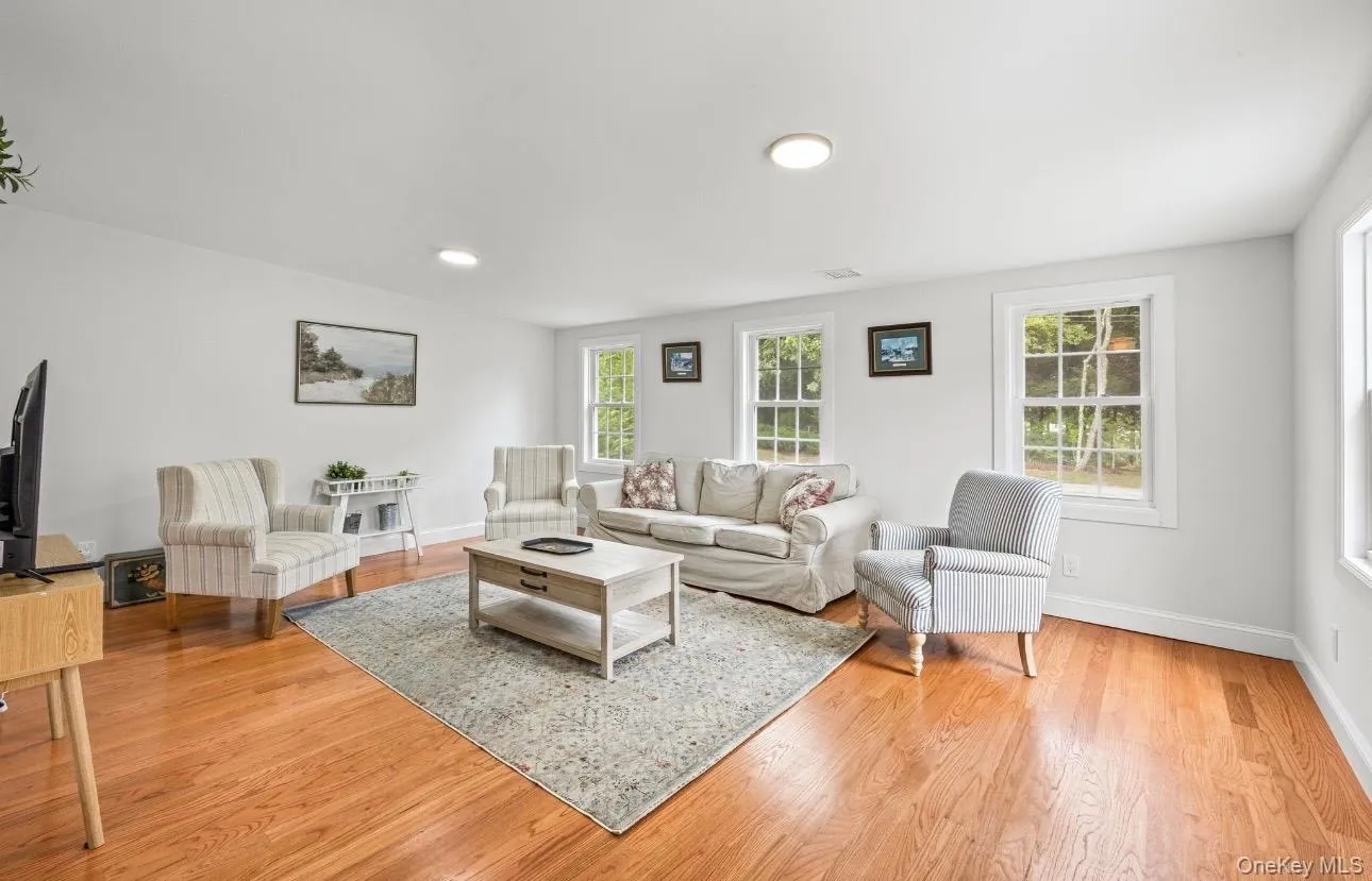 12 Pleasant Avenue, Southampton, NY, 4 Bedrooms Bedrooms, 9 Rooms Rooms,2 BathroomsBathrooms,Residential,For Rent,Pleasant,0,1037938 12 Pleasant Avenue, Southampton, NY, 4 Bedrooms Bedrooms, 9 Rooms Rooms,2 BathroomsBathrooms,Residential,For Rent,Pleasant,0,1037938