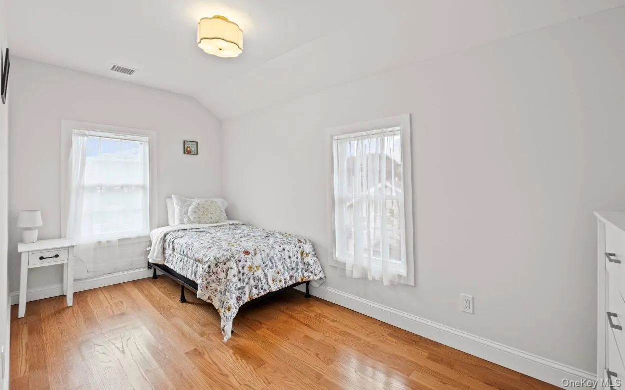 12 Pleasant Avenue, Southampton, NY, 4 Bedrooms Bedrooms, 9 Rooms Rooms,2 BathroomsBathrooms,Residential,For Rent,Pleasant,0,1037938 12 Pleasant Avenue, Southampton, NY, 4 Bedrooms Bedrooms, 9 Rooms Rooms,2 BathroomsBathrooms,Residential,For Rent,Pleasant,0,1037938
