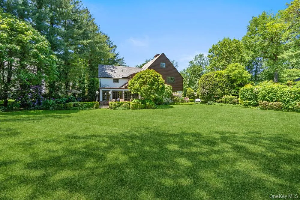 34 Wensley Drive, North Hempstead, NY, 5 Bedrooms Bedrooms, 9 Rooms Rooms,3 BathroomsBathrooms,Residential,For Rent,Wensley,0,1037943 34 Wensley Drive, North Hempstead, NY, 5 Bedrooms Bedrooms, 9 Rooms Rooms,3 BathroomsBathrooms,Residential,For Rent,Wensley,0,1037943