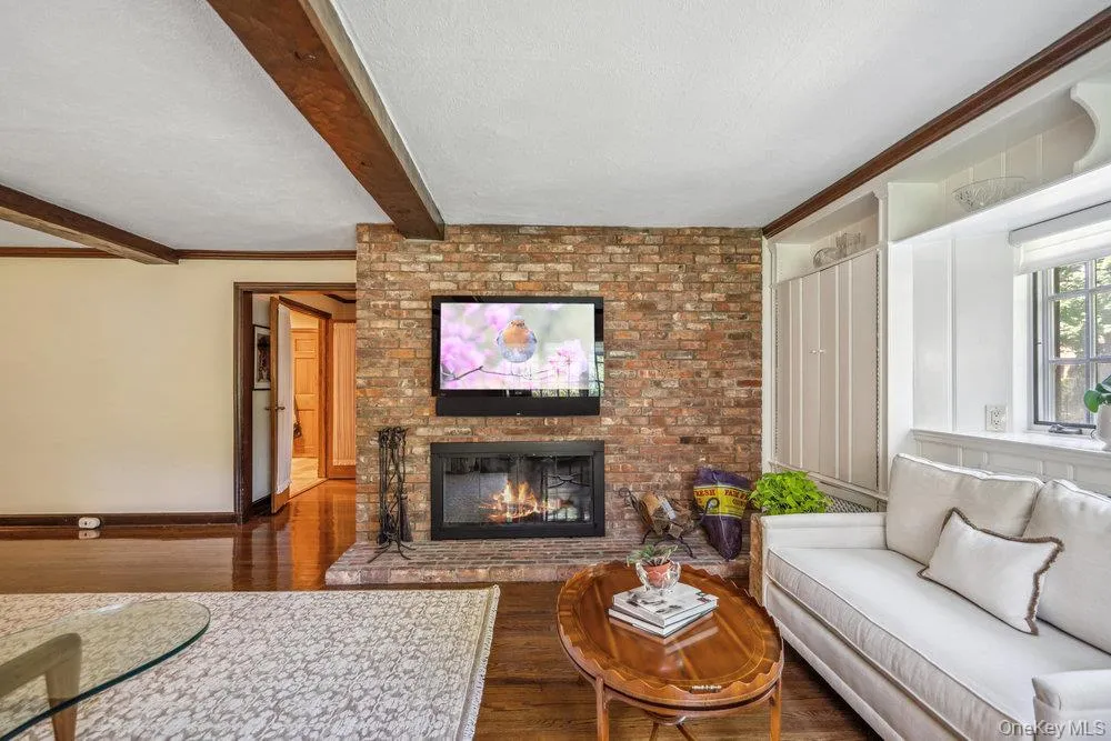34 Wensley Drive, North Hempstead, NY, 5 Bedrooms Bedrooms, 9 Rooms Rooms,3 BathroomsBathrooms,Residential,For Rent,Wensley,0,1037943 34 Wensley Drive, North Hempstead, NY, 5 Bedrooms Bedrooms, 9 Rooms Rooms,3 BathroomsBathrooms,Residential,For Rent,Wensley,0,1037943